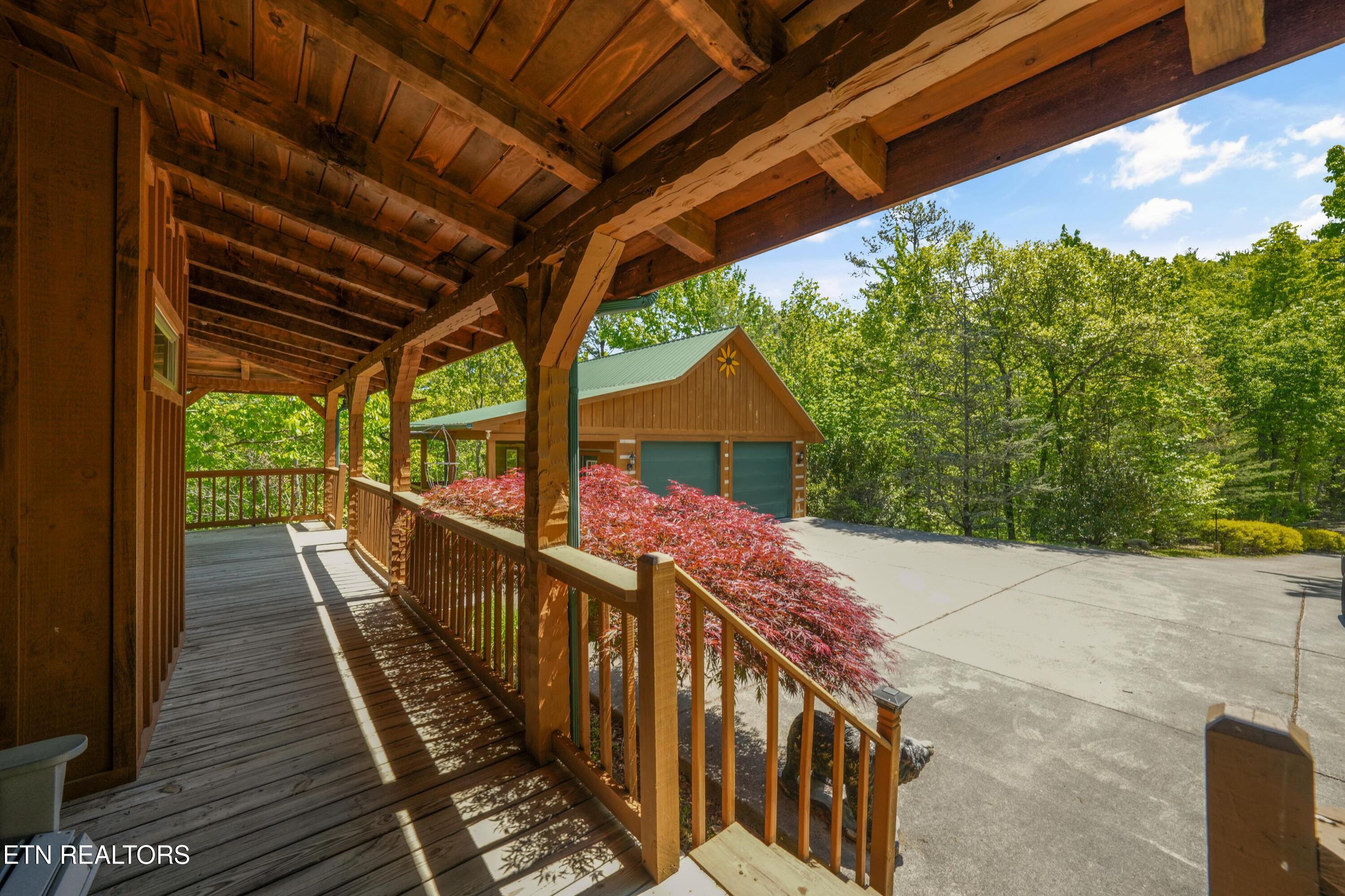3694 Marian Lake Way Pigeon Forge TN 37862