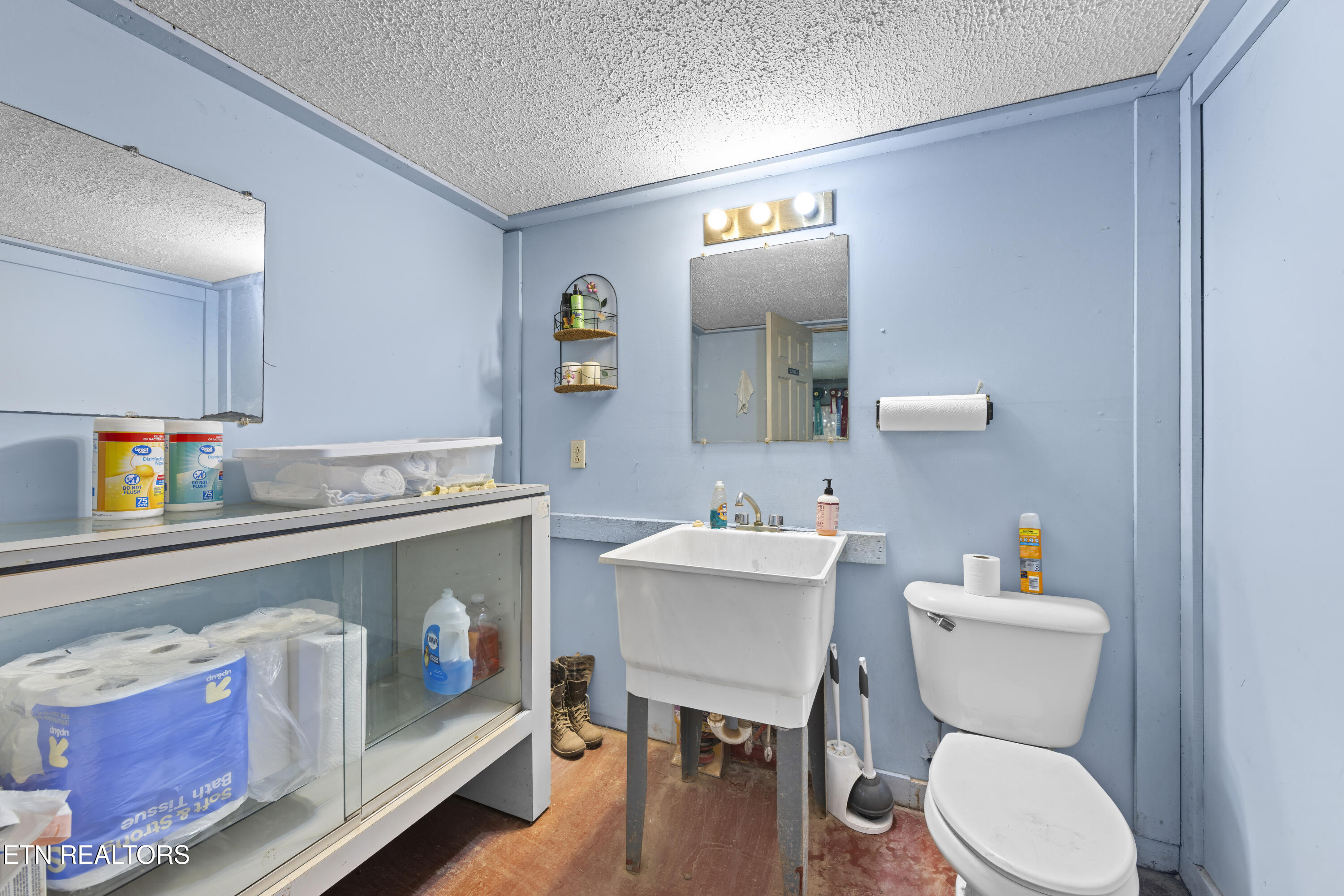 500 Miller Road Clinton TN 37716