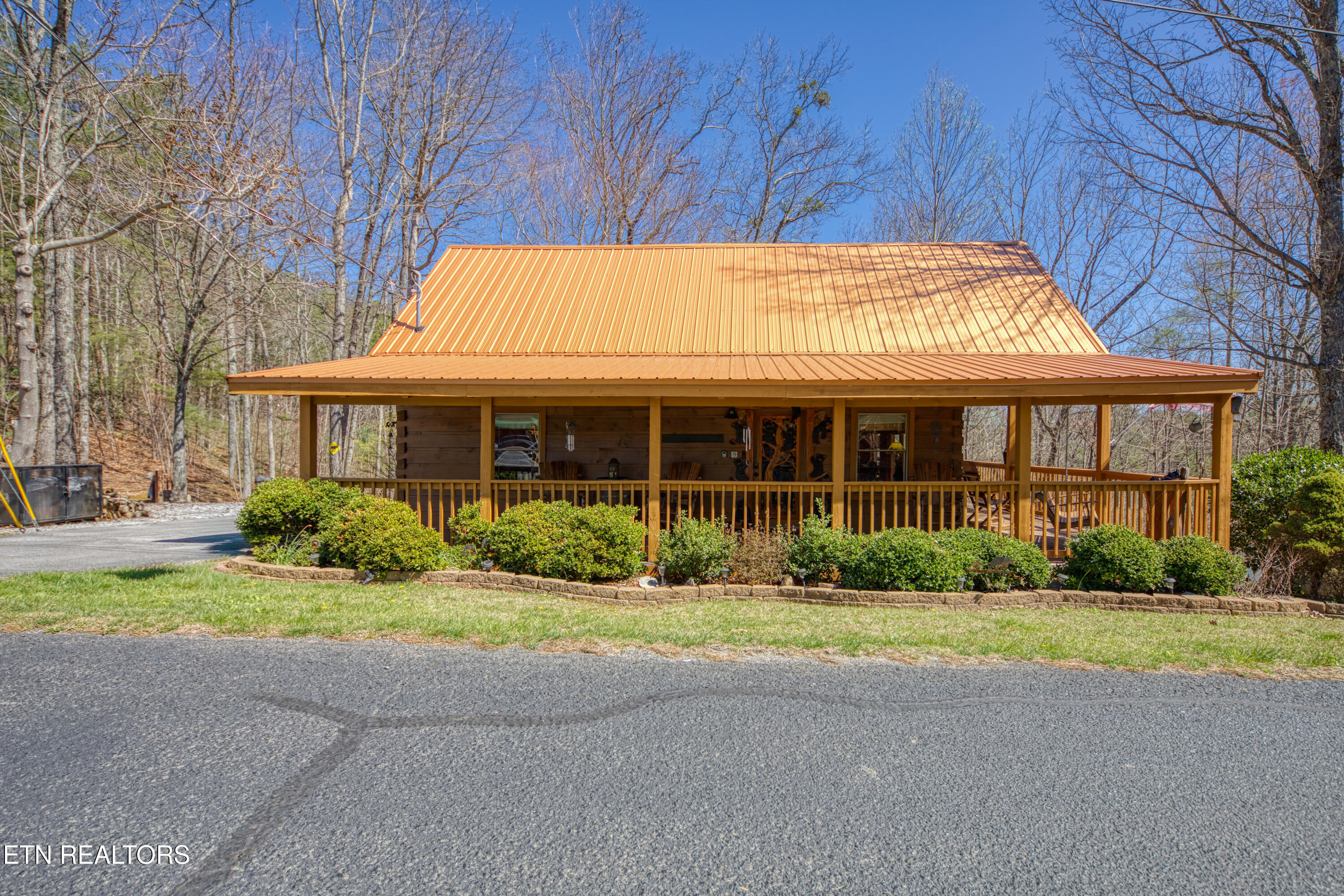 2621 Raccoon Hollow Way Pigeon Forge TN 37862