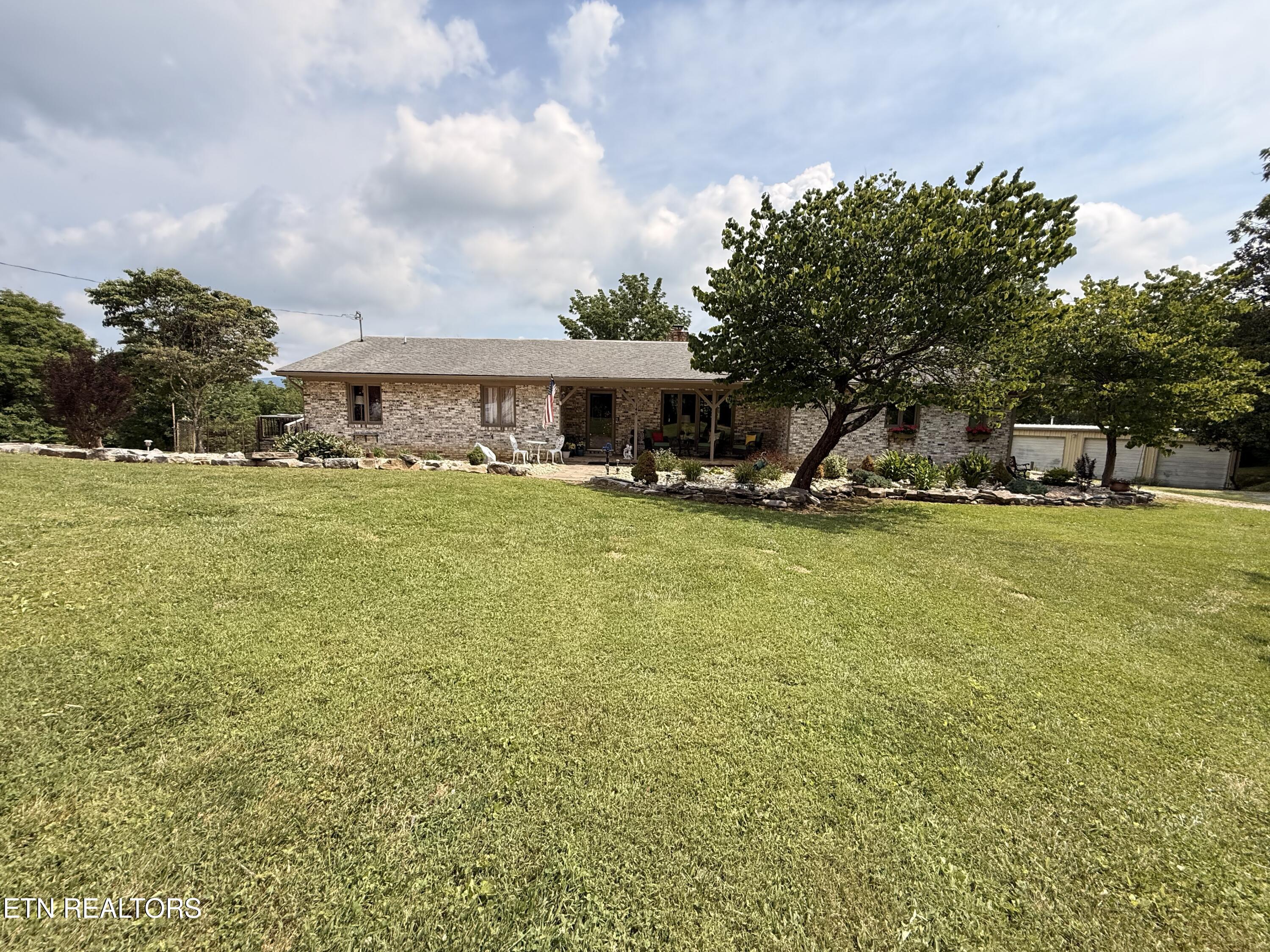 149 Timbuktooo Lane Speedwell TN 37870