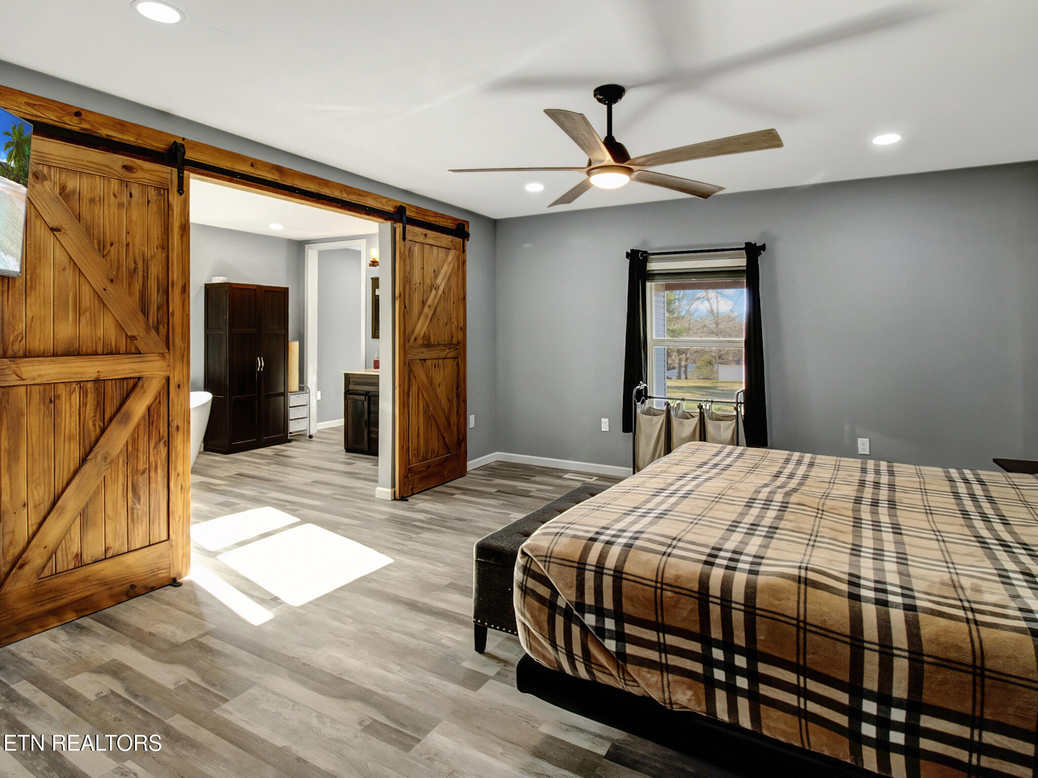 174 Poplar Street Benton TN 37307