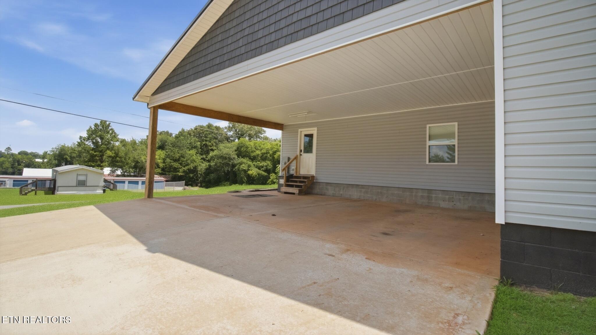 174 Poplar Street Benton TN 37307