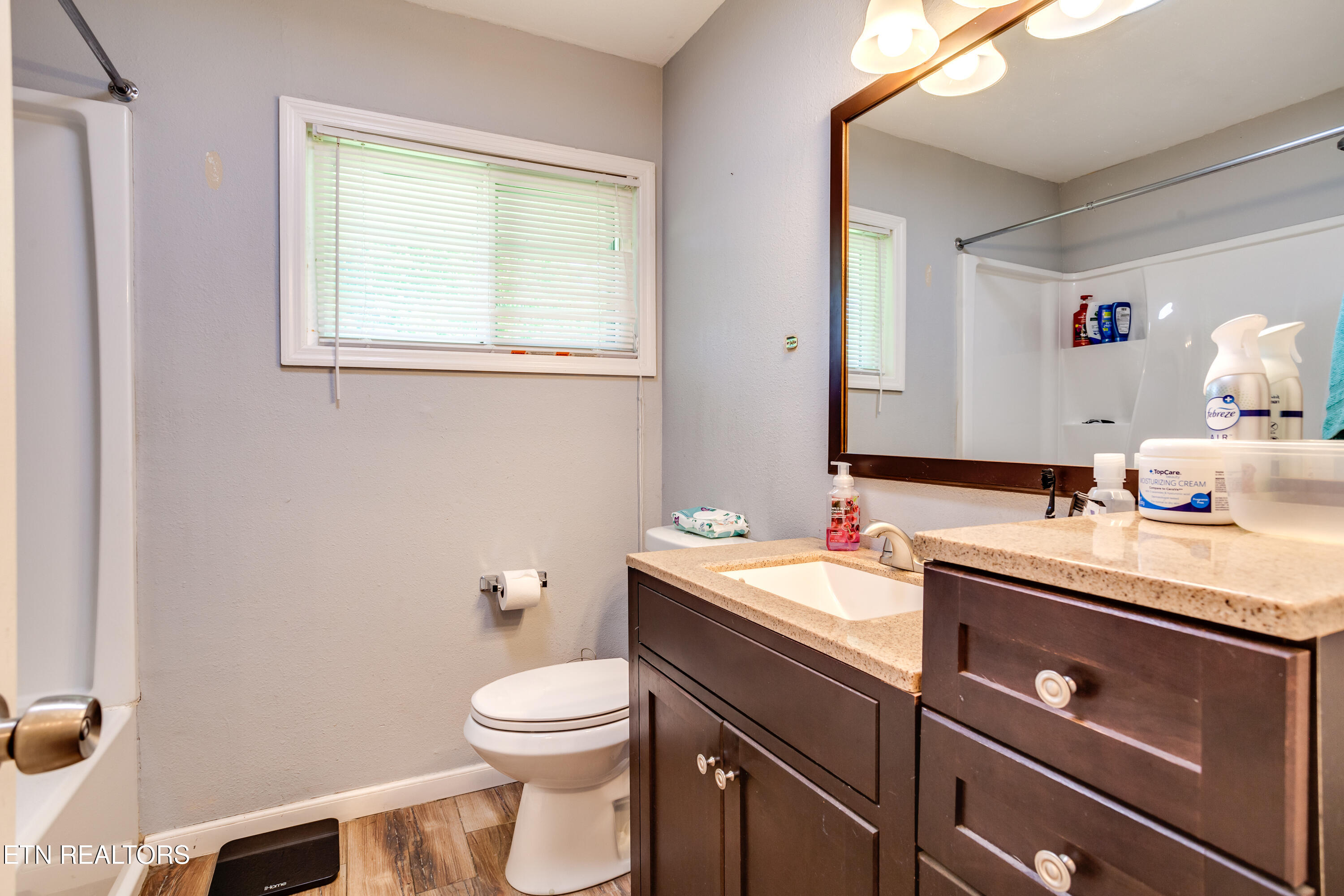 1306 E East Walnut Grove Drive Knoxville TN 37918