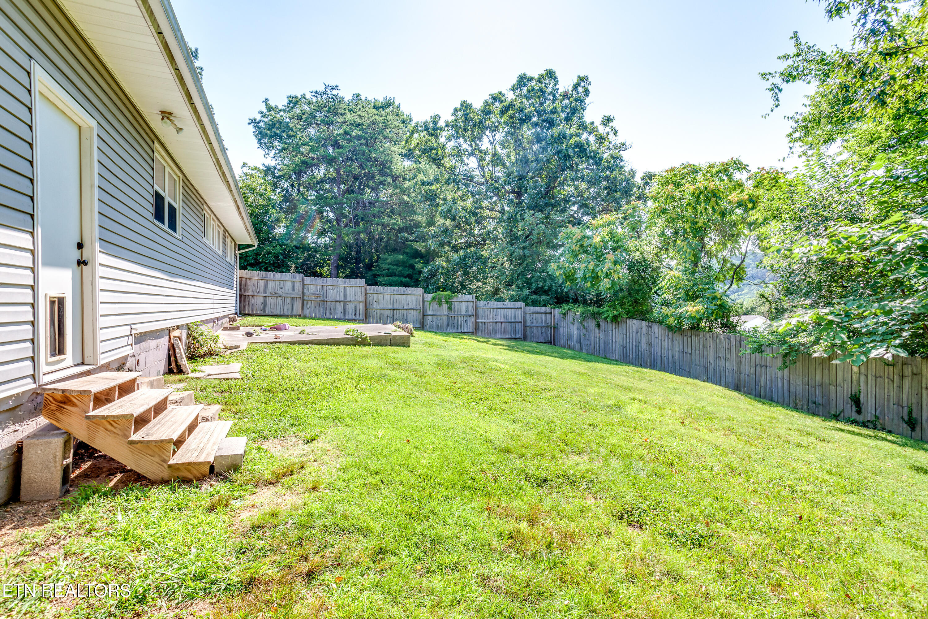 1306 E East Walnut Grove Drive Knoxville TN 37918