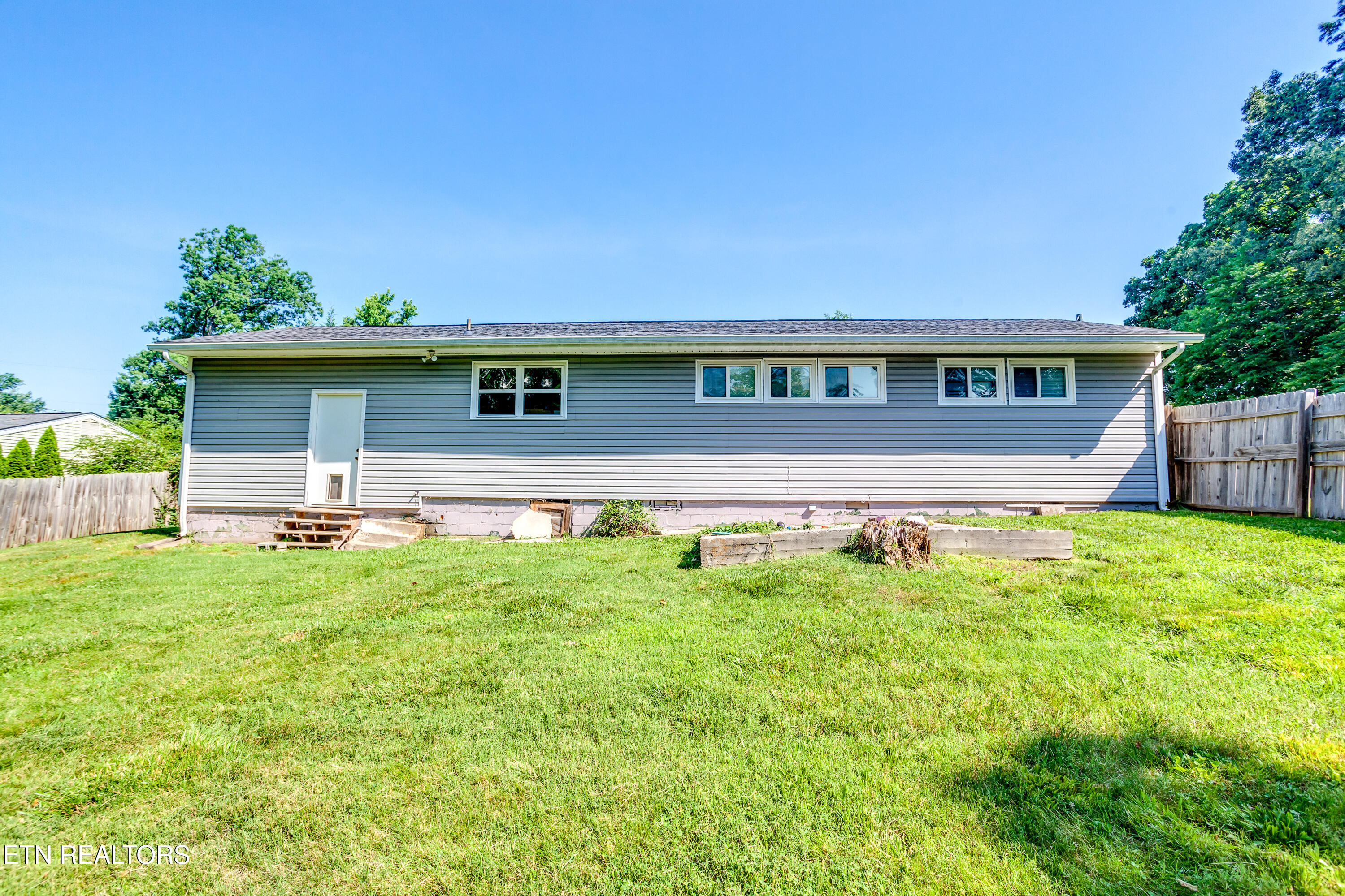 1306 E East Walnut Grove Drive Knoxville TN 37918