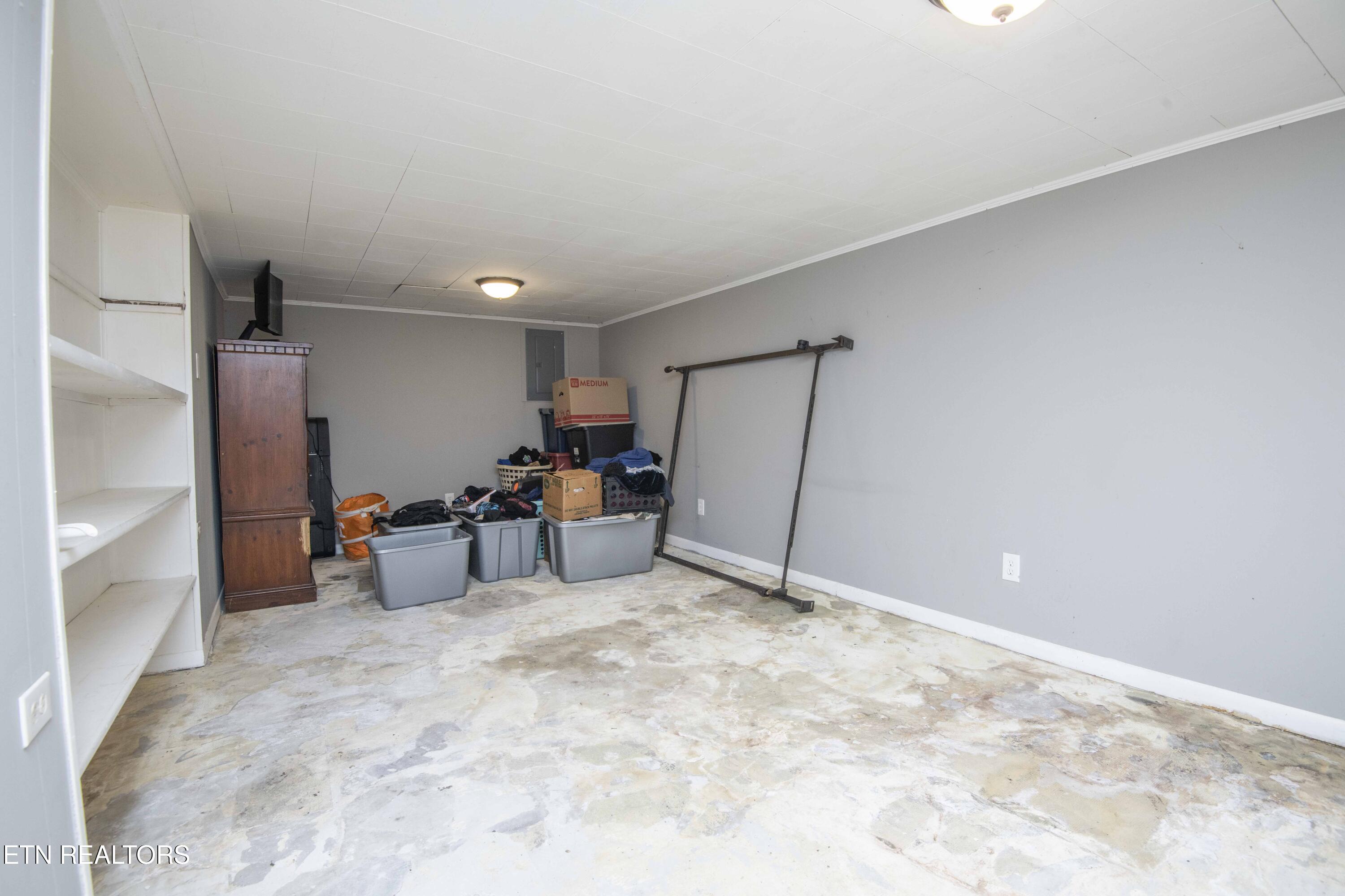 325 W Hills Drive Lenoir City TN 37771