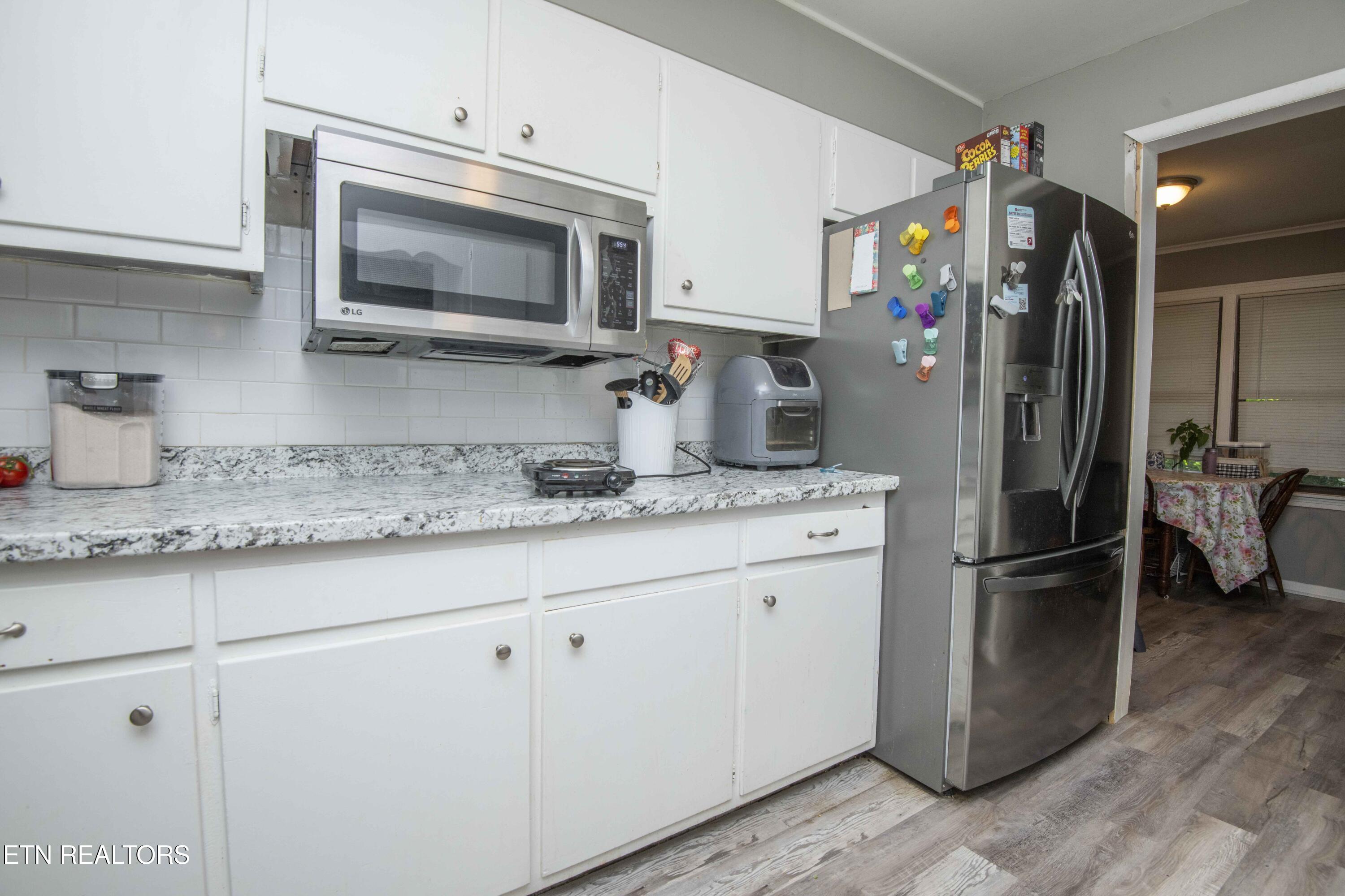 325 W Hills Drive Lenoir City TN 37771
