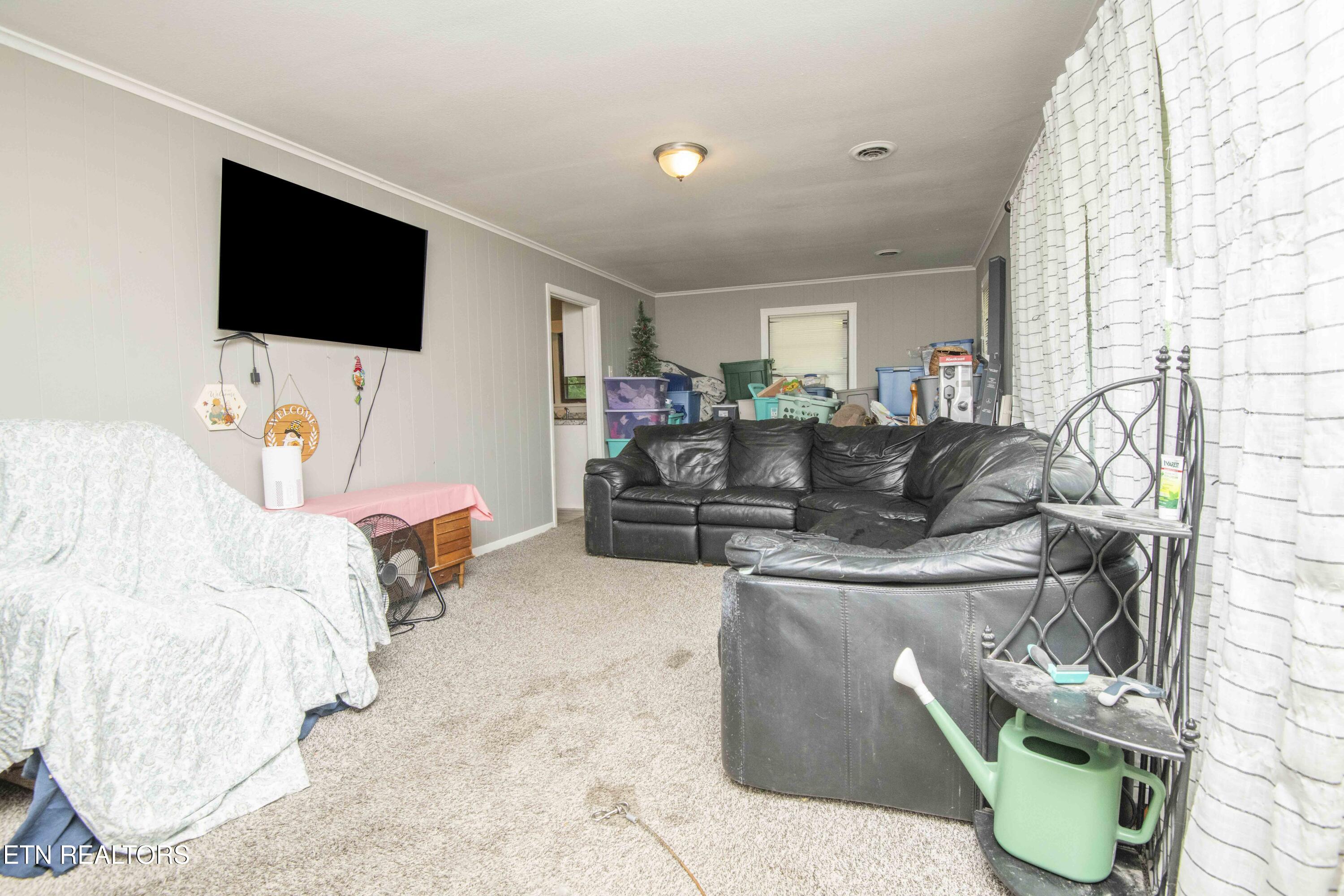 325 W Hills Drive Lenoir City TN 37771