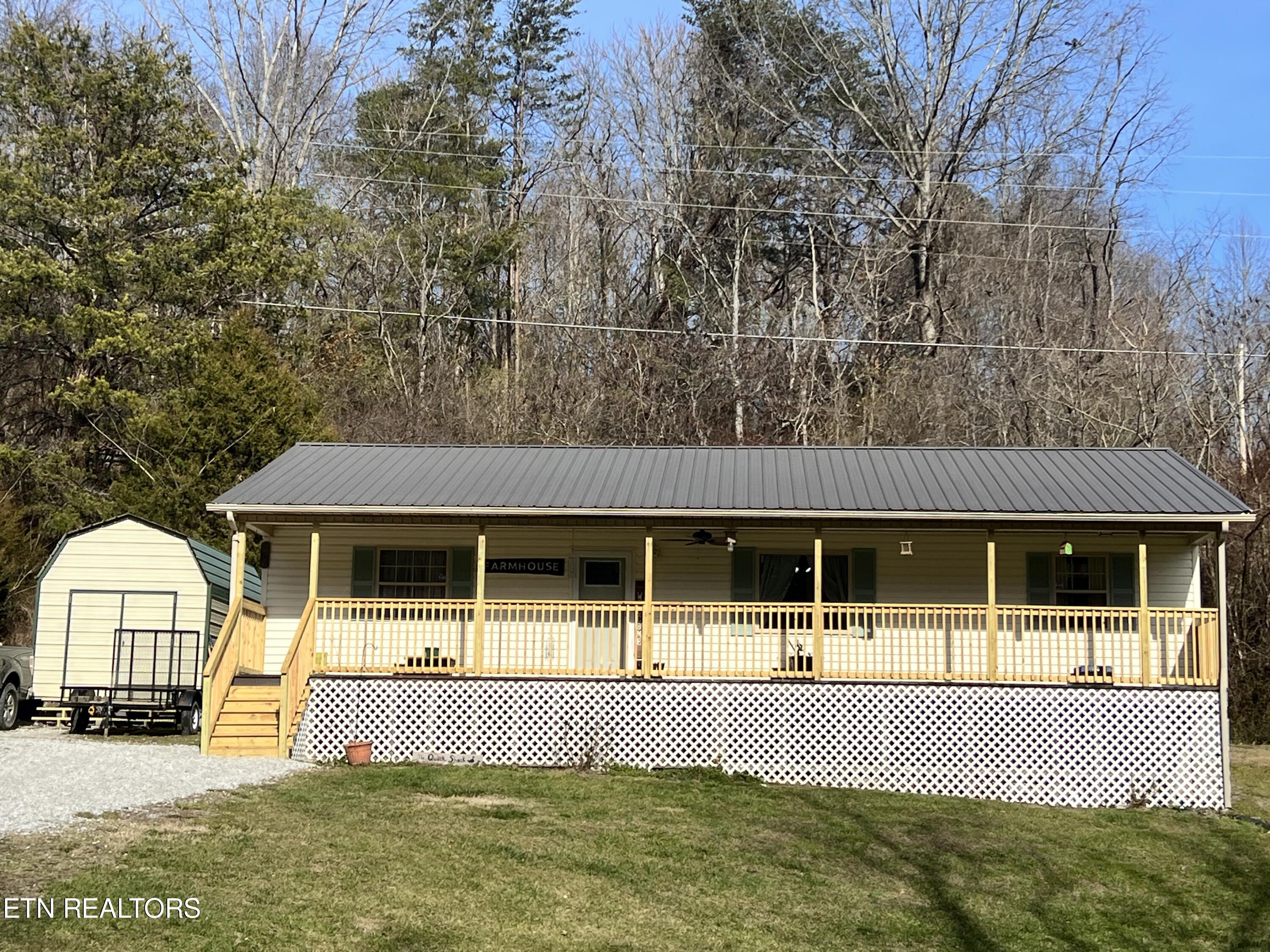 682 Ridge Road Caryville TN 37714