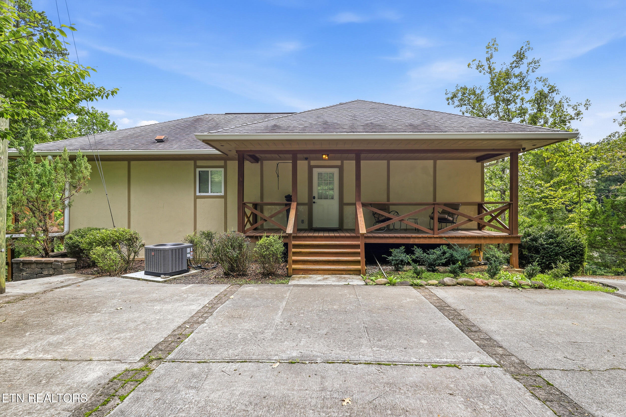 3208 Tanglewood Drive Sevierville TN 37876