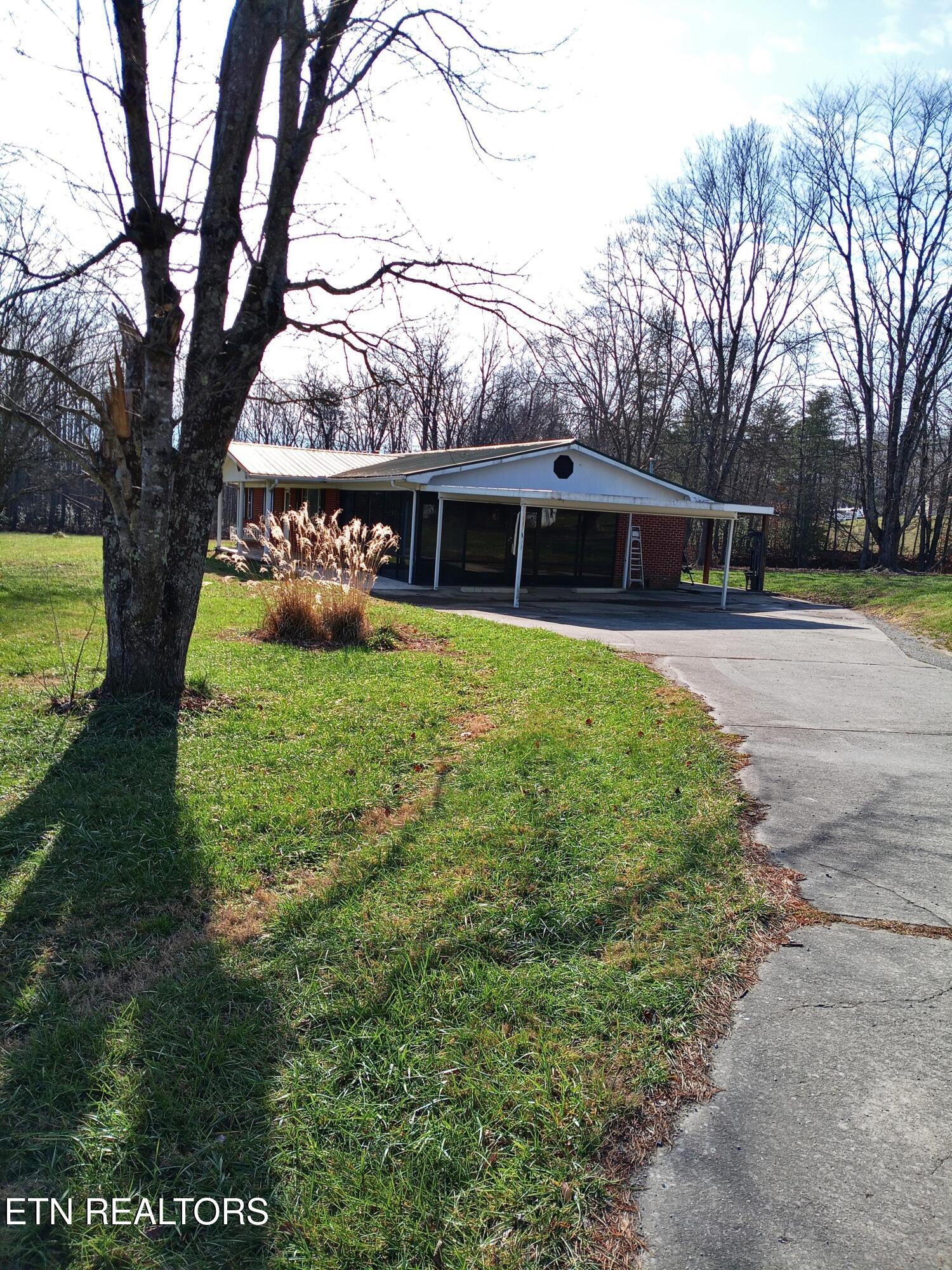 369 Cash Smith Road Drive Oneida TN 37841
