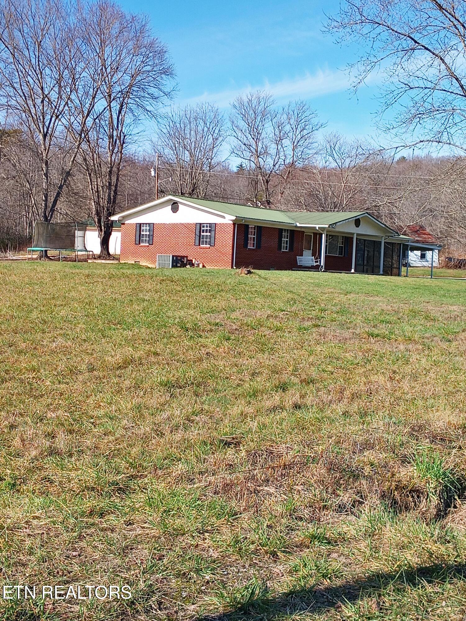 369 Cash Smith Road Drive Oneida TN 37841