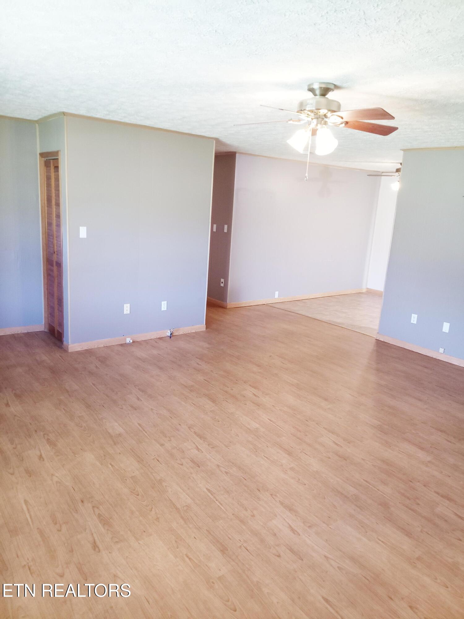 369 Cash Smith Road Drive Oneida TN 37841