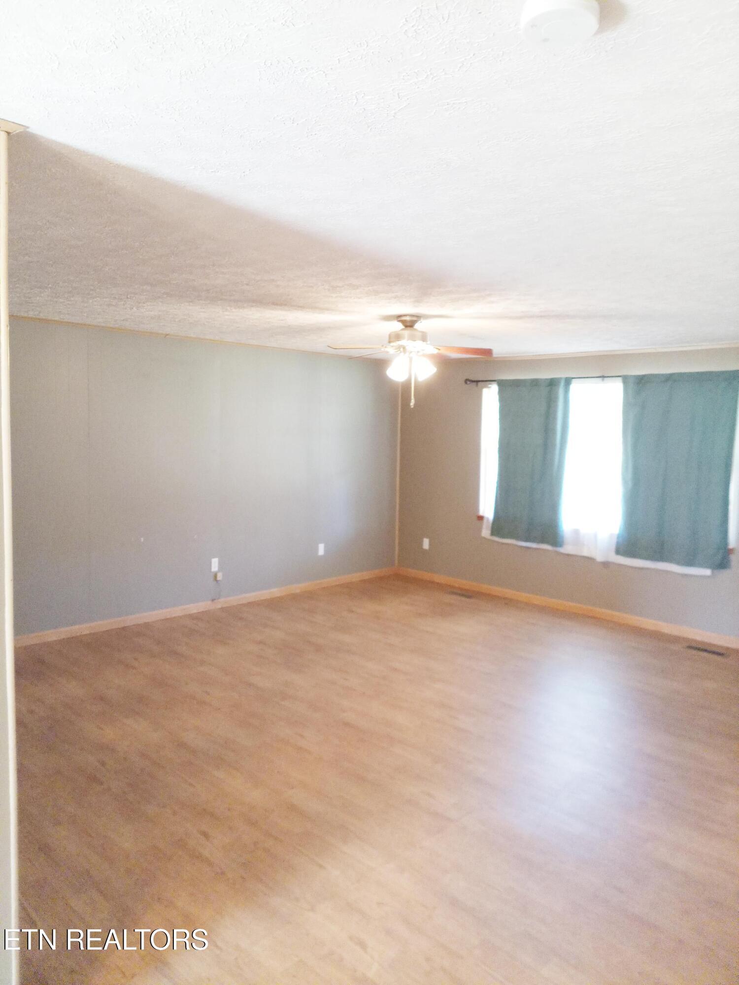 369 Cash Smith Road Drive Oneida TN 37841