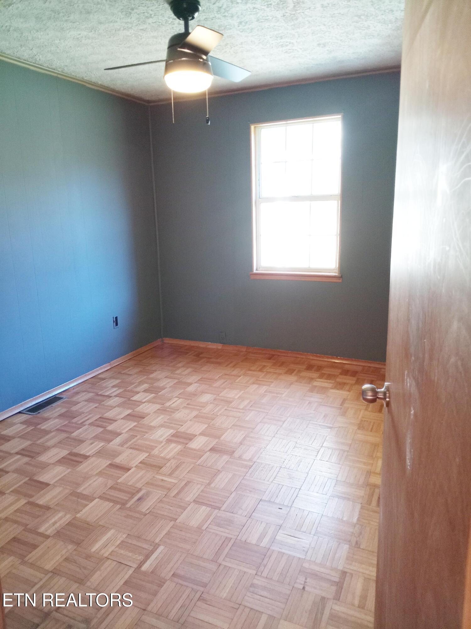 369 Cash Smith Road Drive Oneida TN 37841