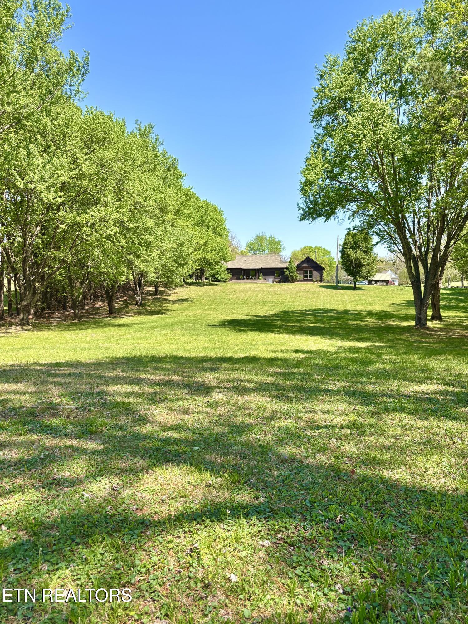 284 Savannah Shores Drive Delano TN 37325