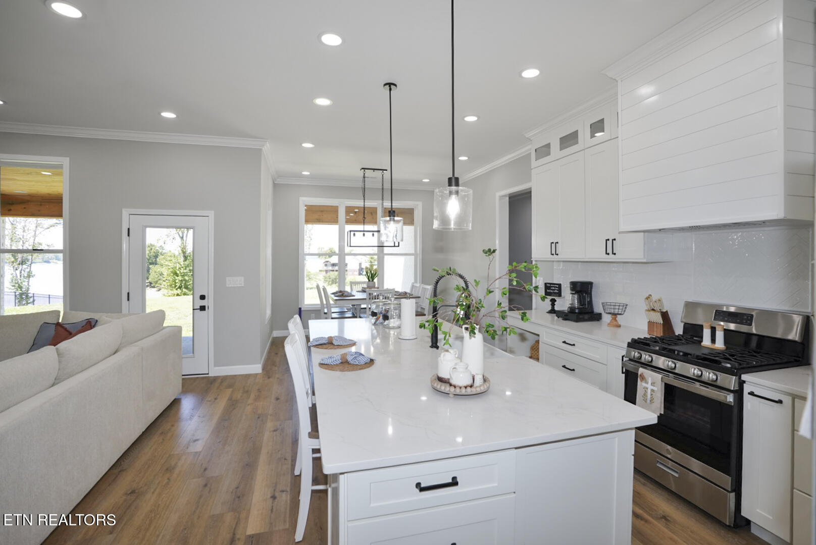 250 Sunset Boulevard White Pine TN 37890