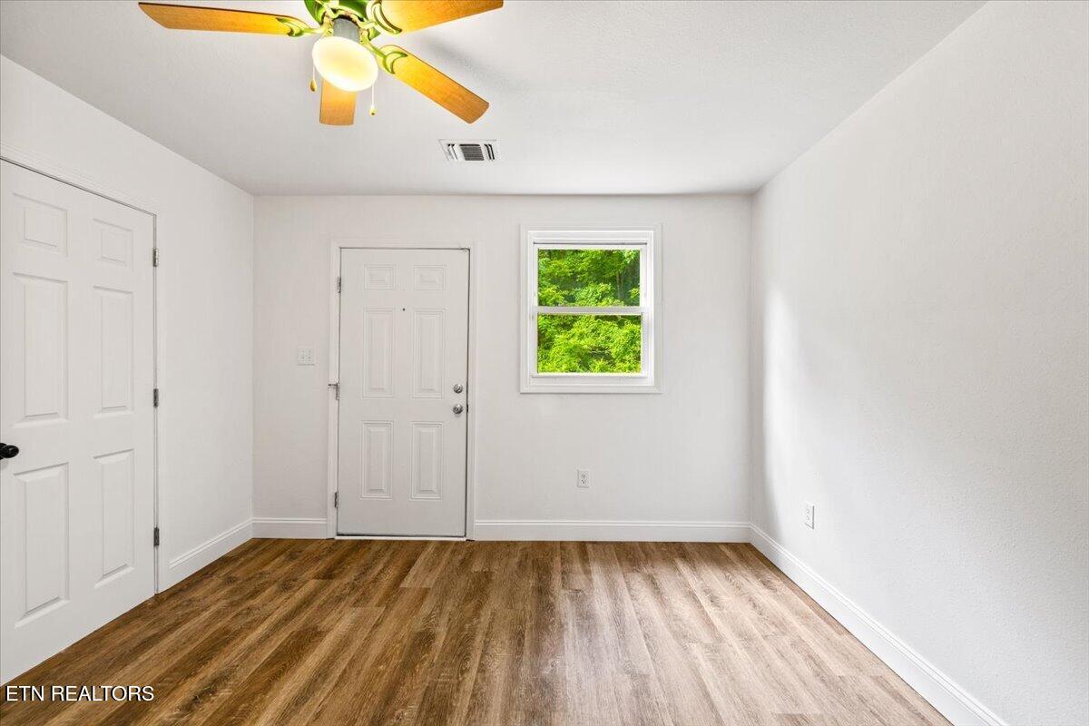 313 N 14th Street Lafollette TN 37766