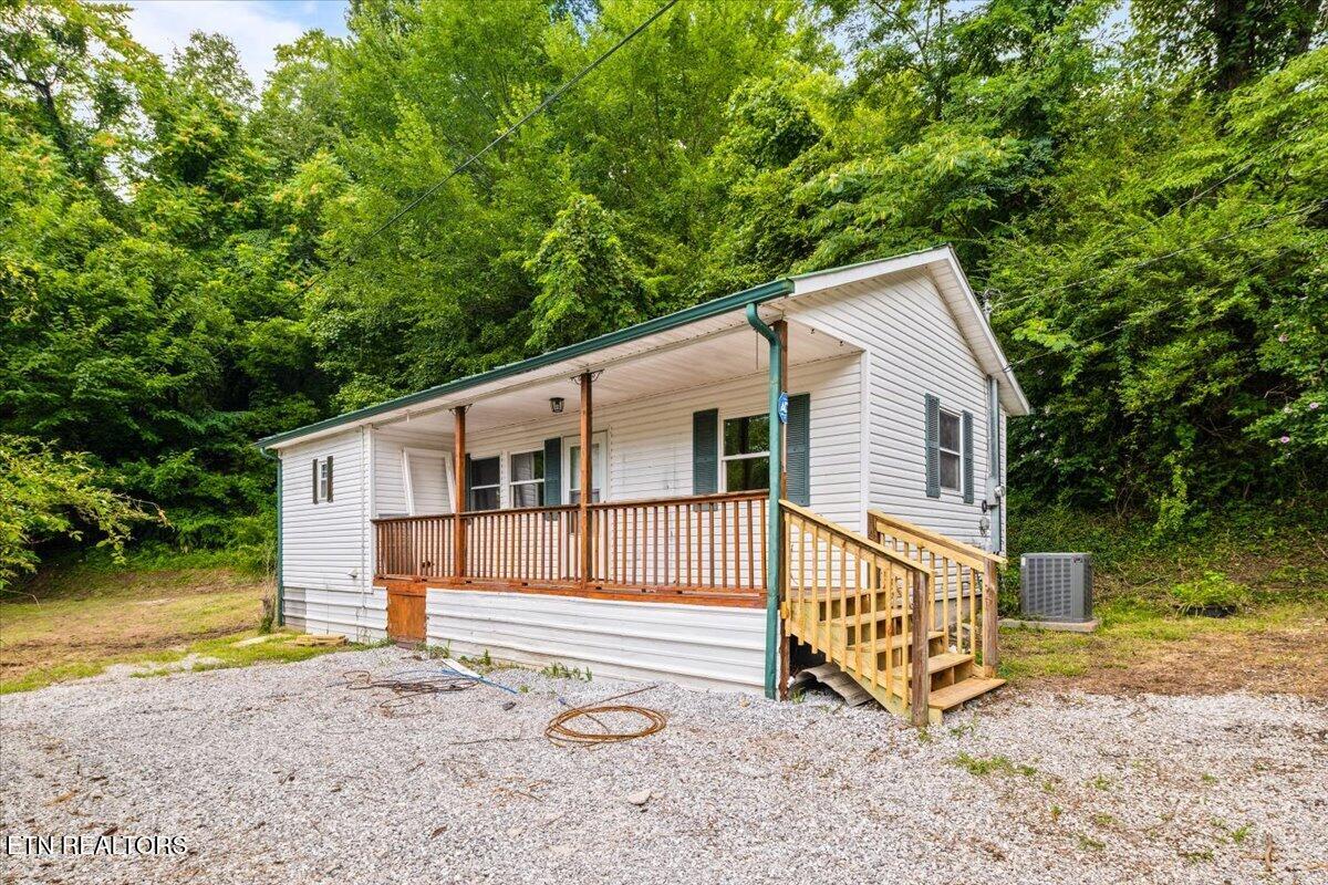 313 N 14th Street Lafollette TN 37766