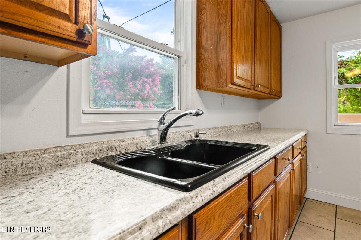 313 N 14th Street Lafollette TN 37766