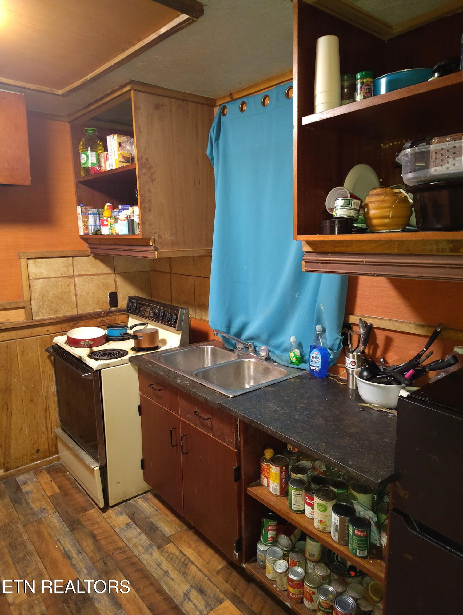 1114 Highway 25w S Lafollette TN 37766