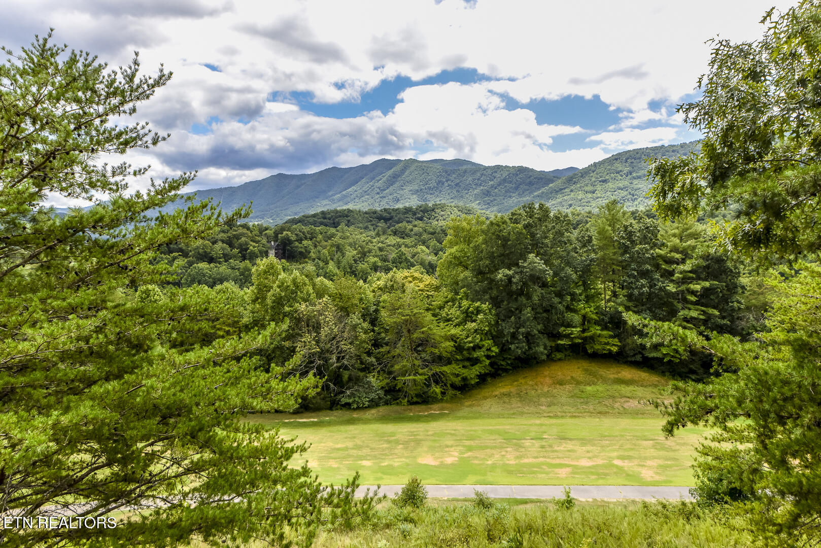 413 Settlers Rise Road Townsend TN 37882
