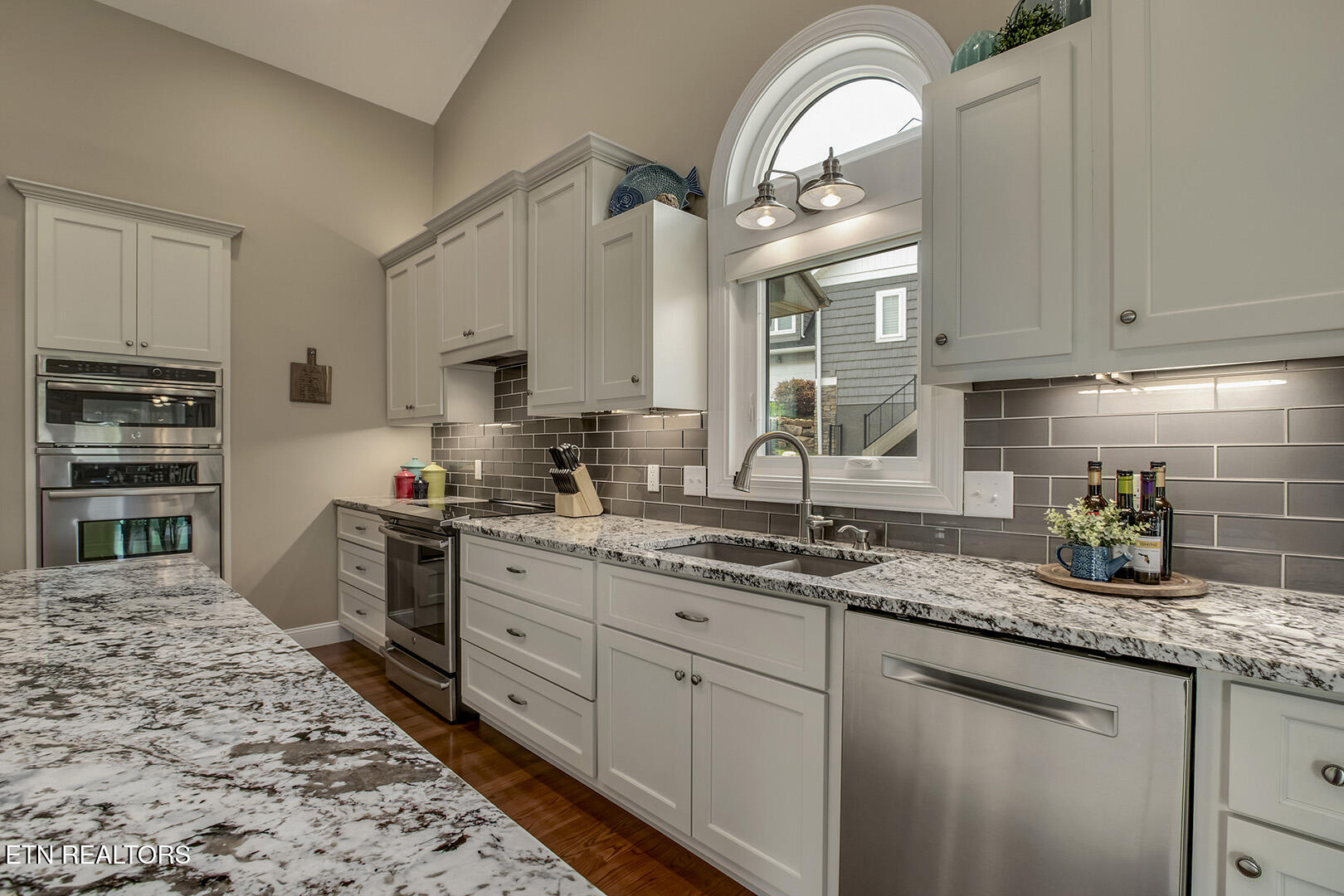 113 Shawnee Point Loudon TN 37774