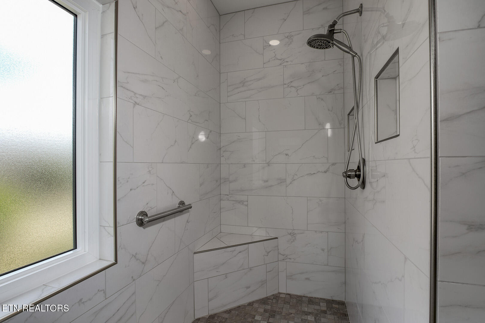 113 Shawnee Point Loudon TN 37774