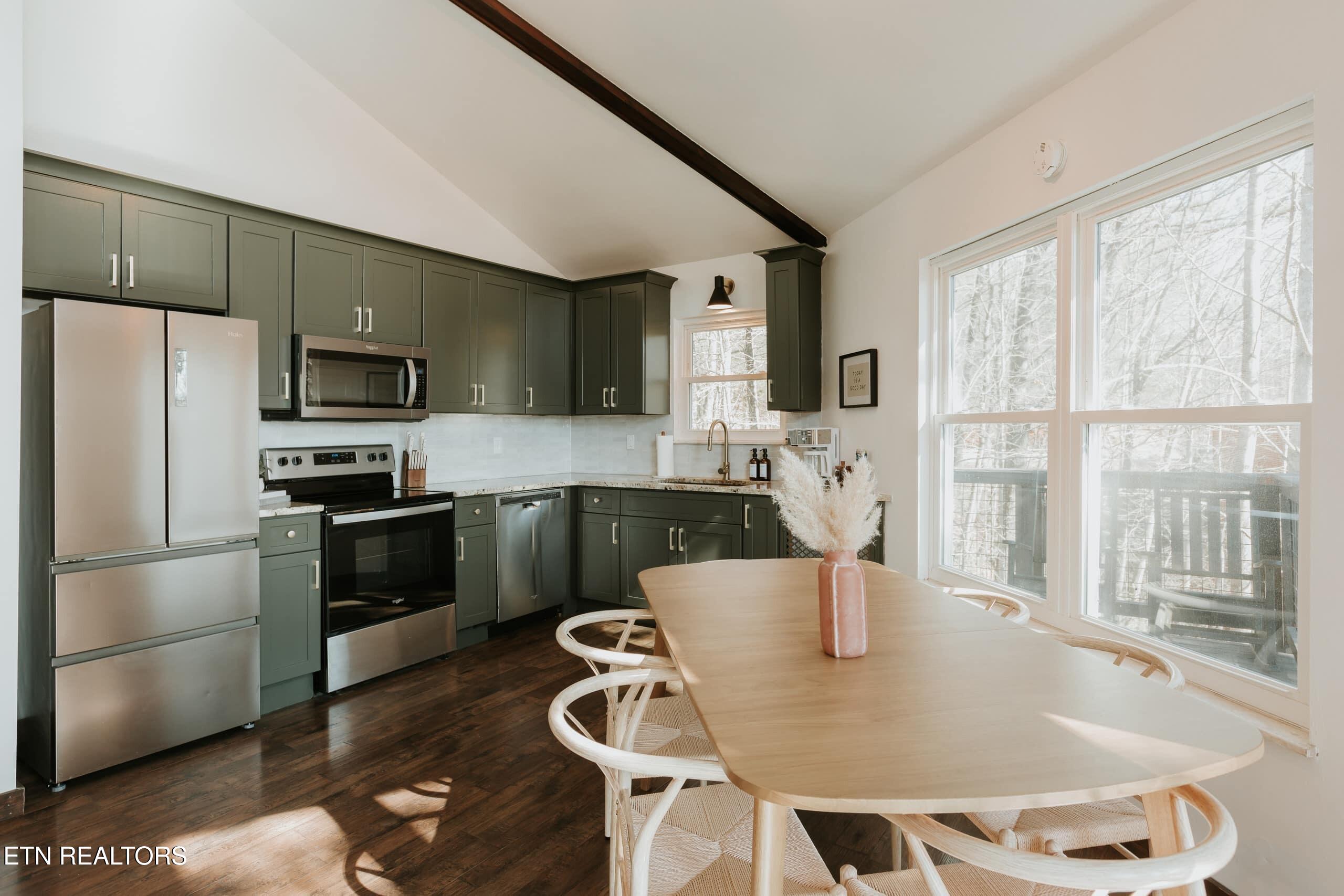 1068 E Foothills Drive Gatlinburg TN 37738