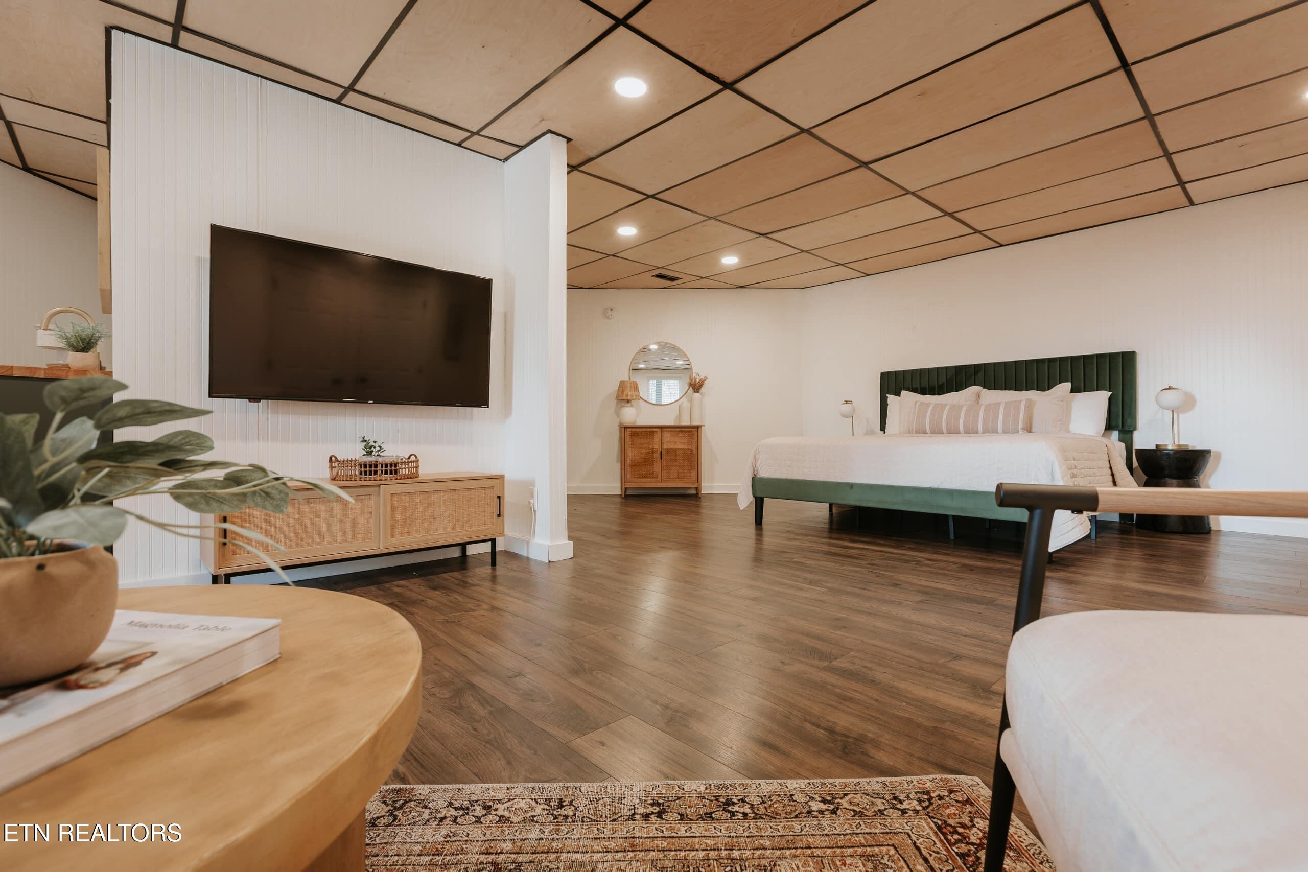 1068 E Foothills Drive Gatlinburg TN 37738