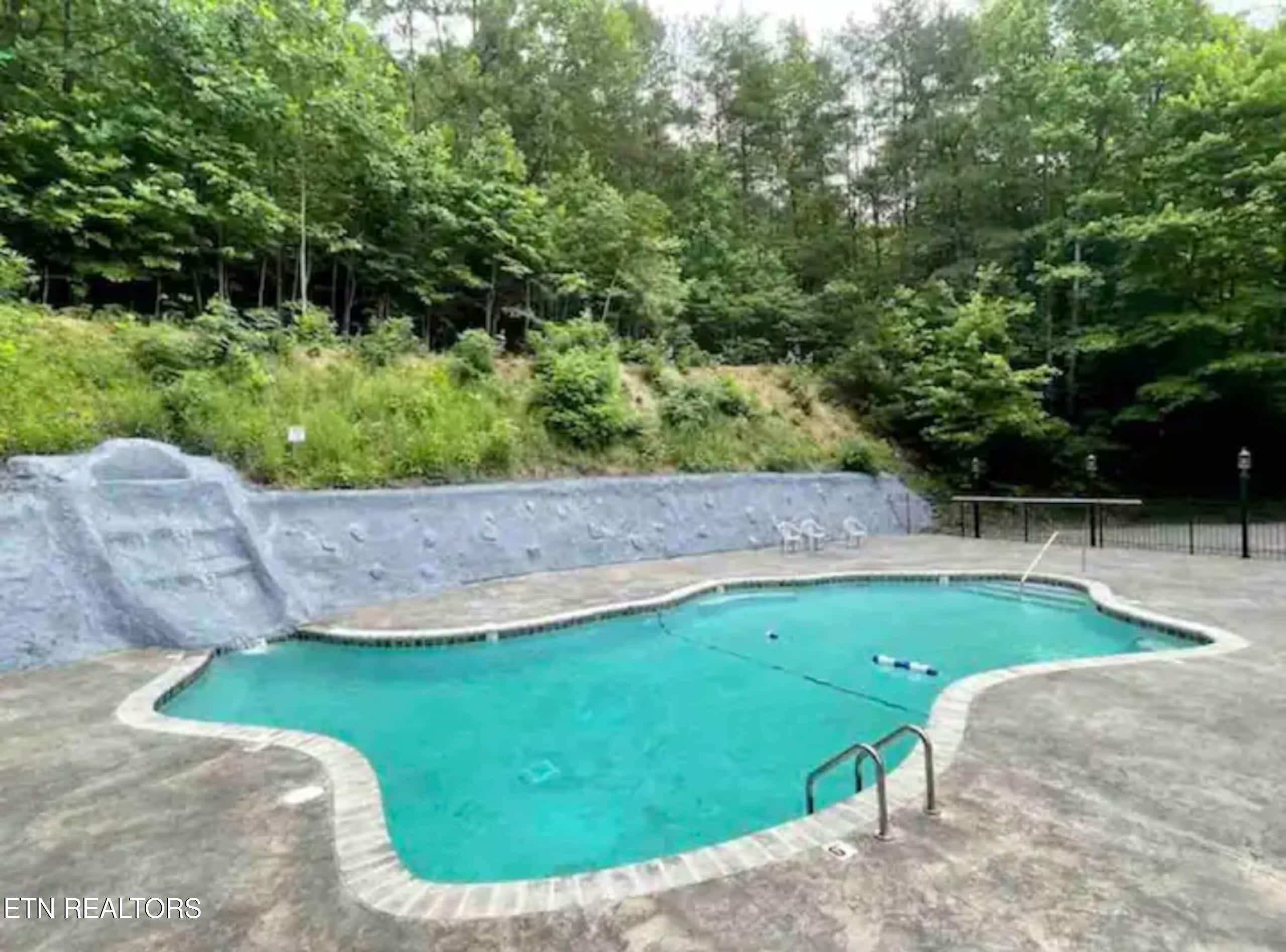 1068 E Foothills Drive Gatlinburg TN 37738