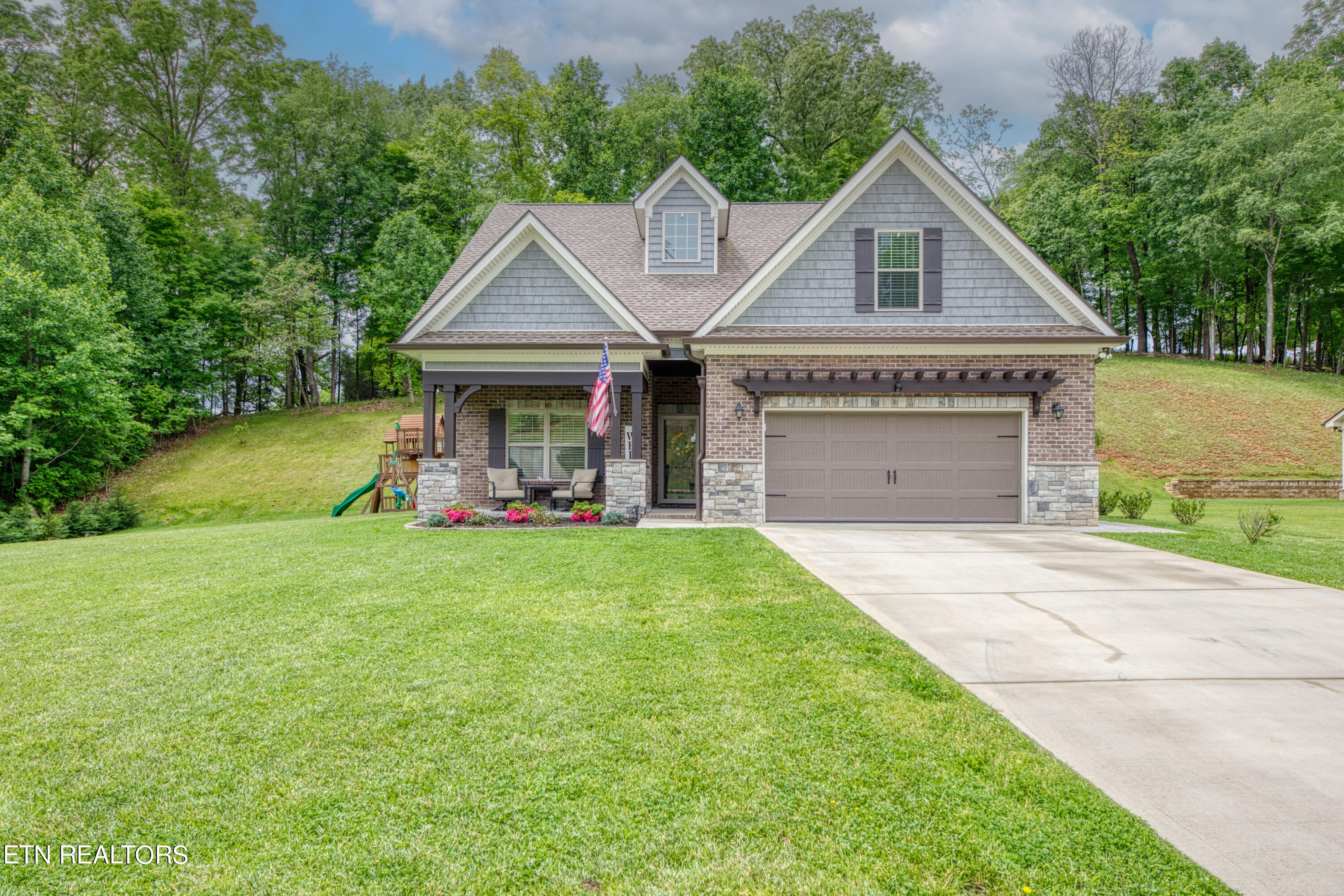 2216 Old Hickory Lane Lenoir City TN 37772