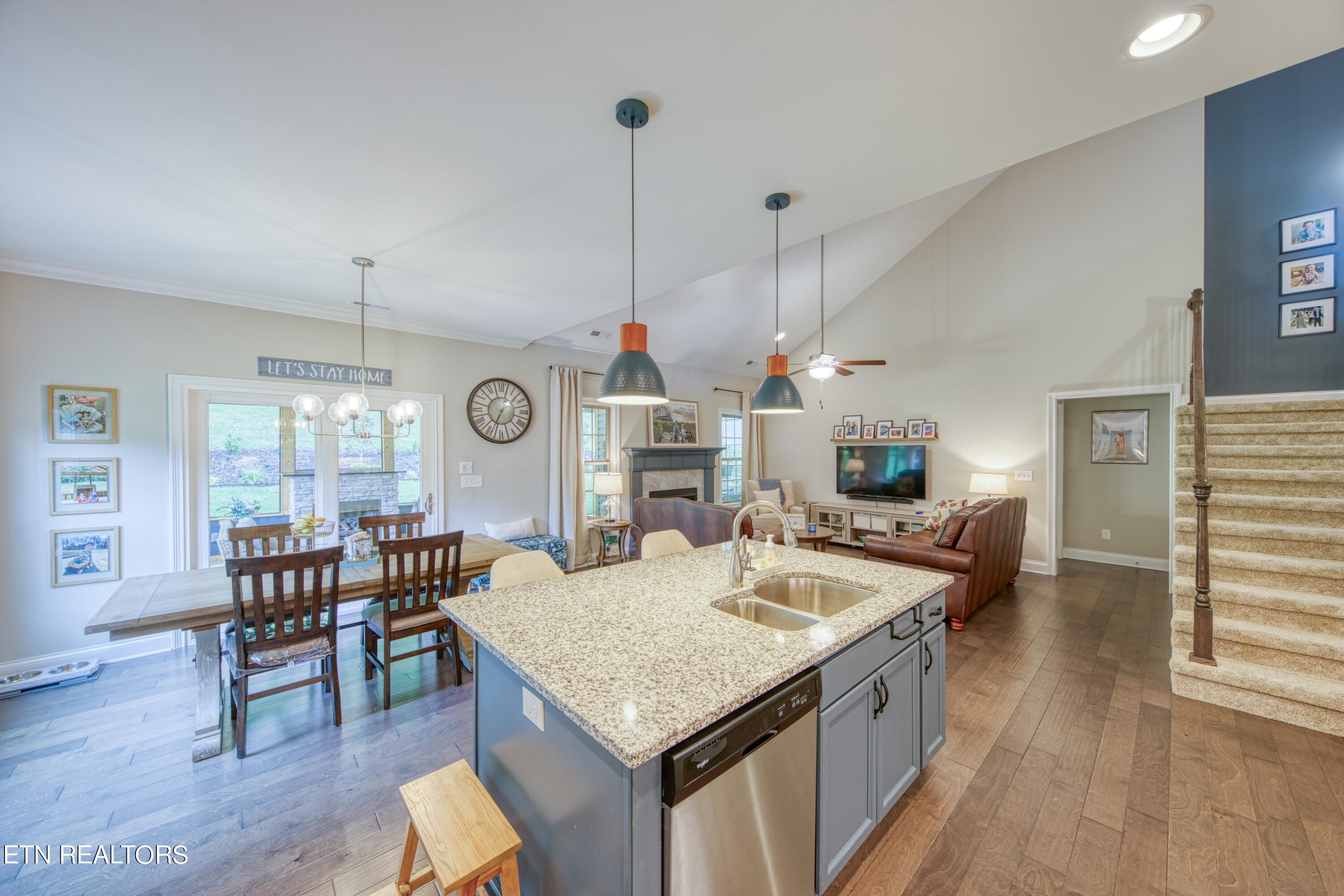 2216 Old Hickory Lane Lenoir City TN 37772