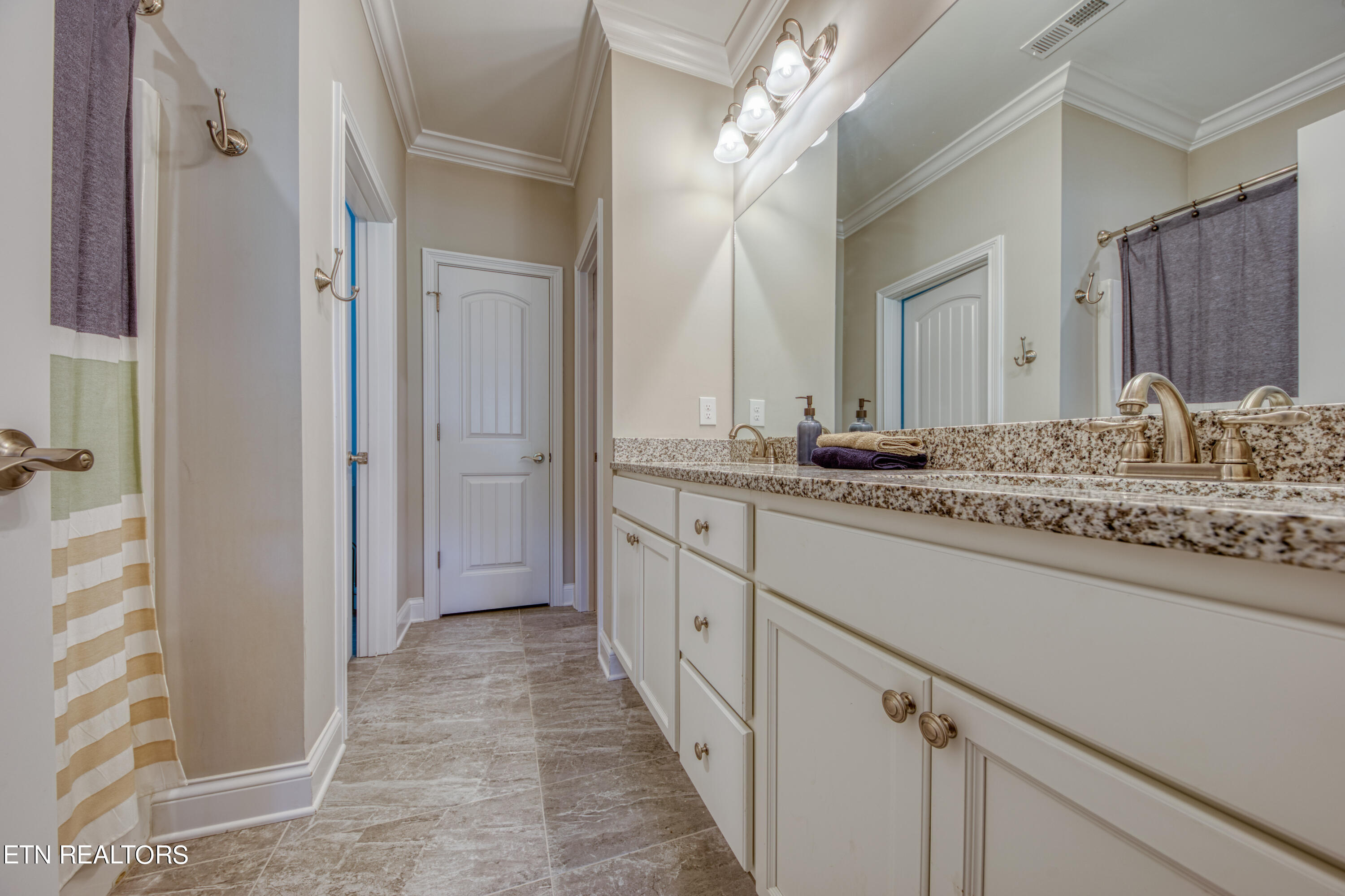 2216 Old Hickory Lane Lenoir City TN 37772