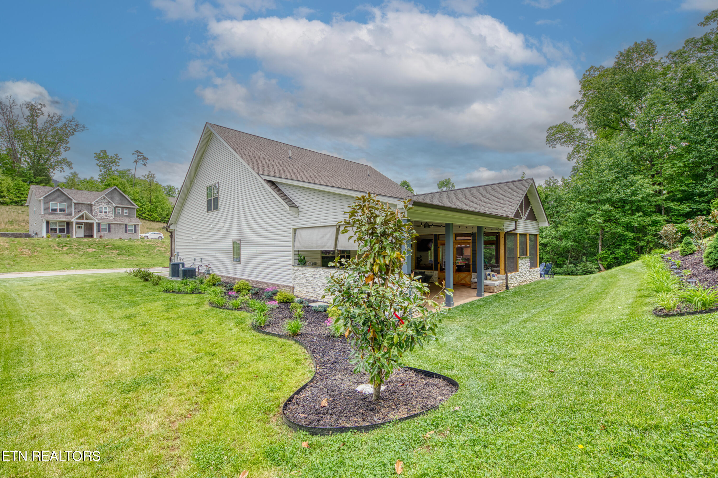 2216 Old Hickory Lane Lenoir City TN 37772