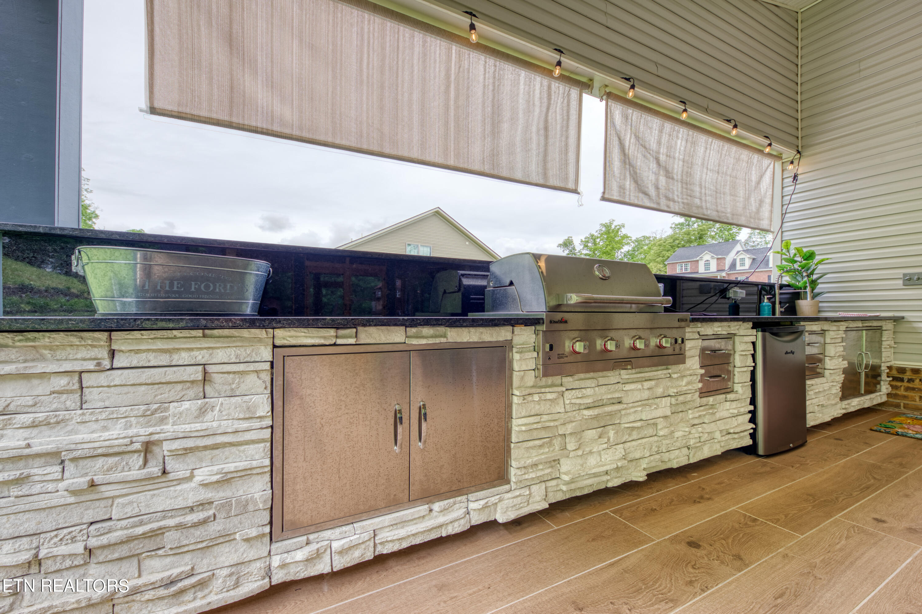 2216 Old Hickory Lane Lenoir City TN 37772