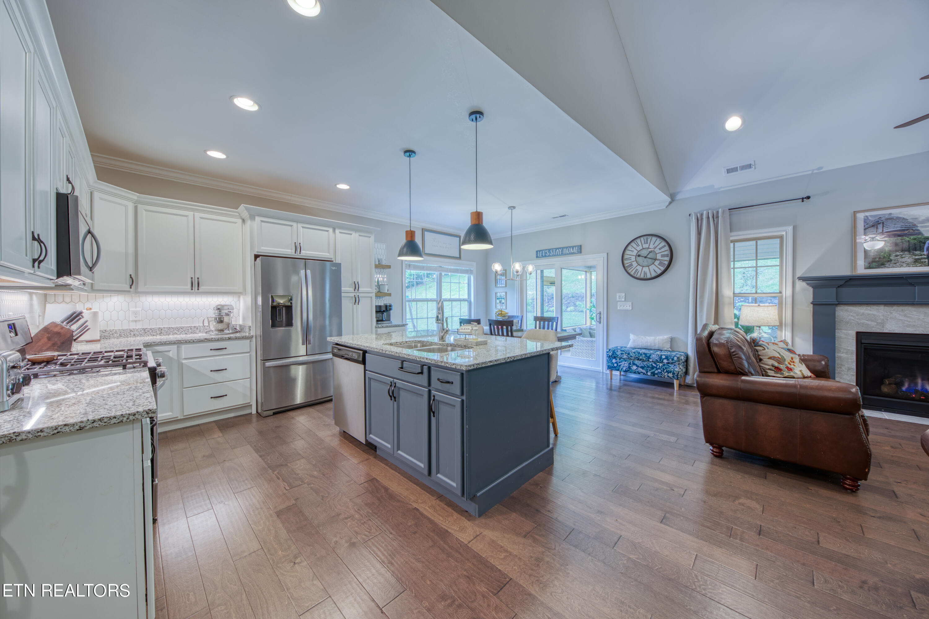 2216 Old Hickory Lane Lenoir City TN 37772