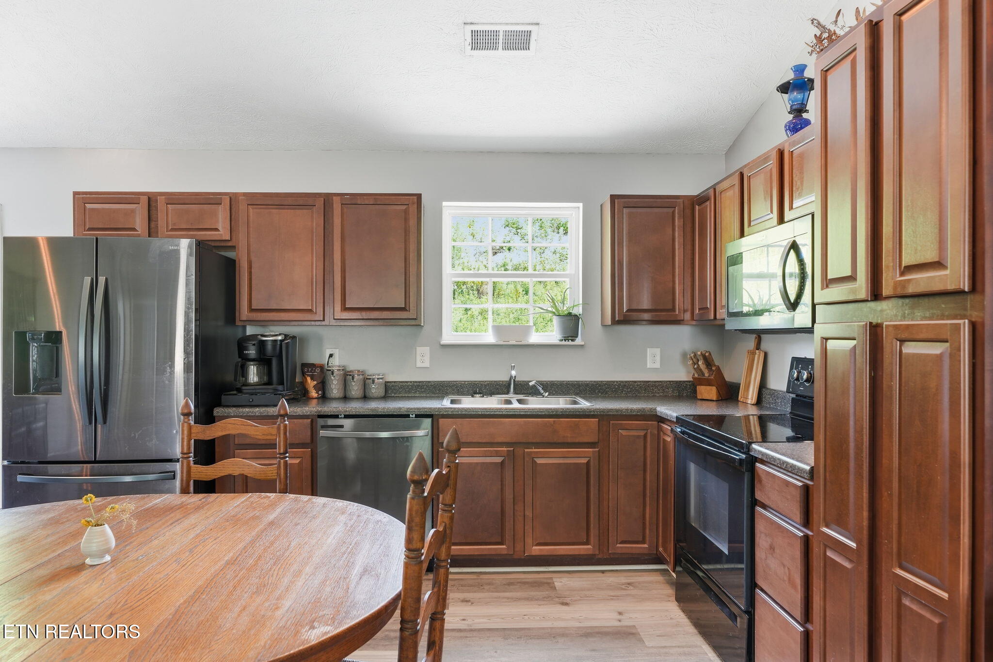 2022 Infinity Lane Sevierville TN 37876