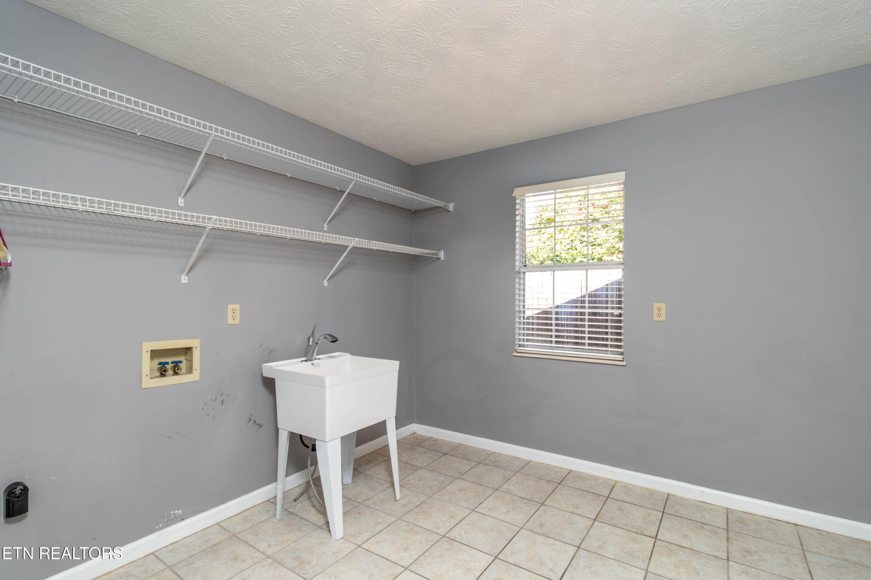 1633 Cheney Road Knoxville TN 37922