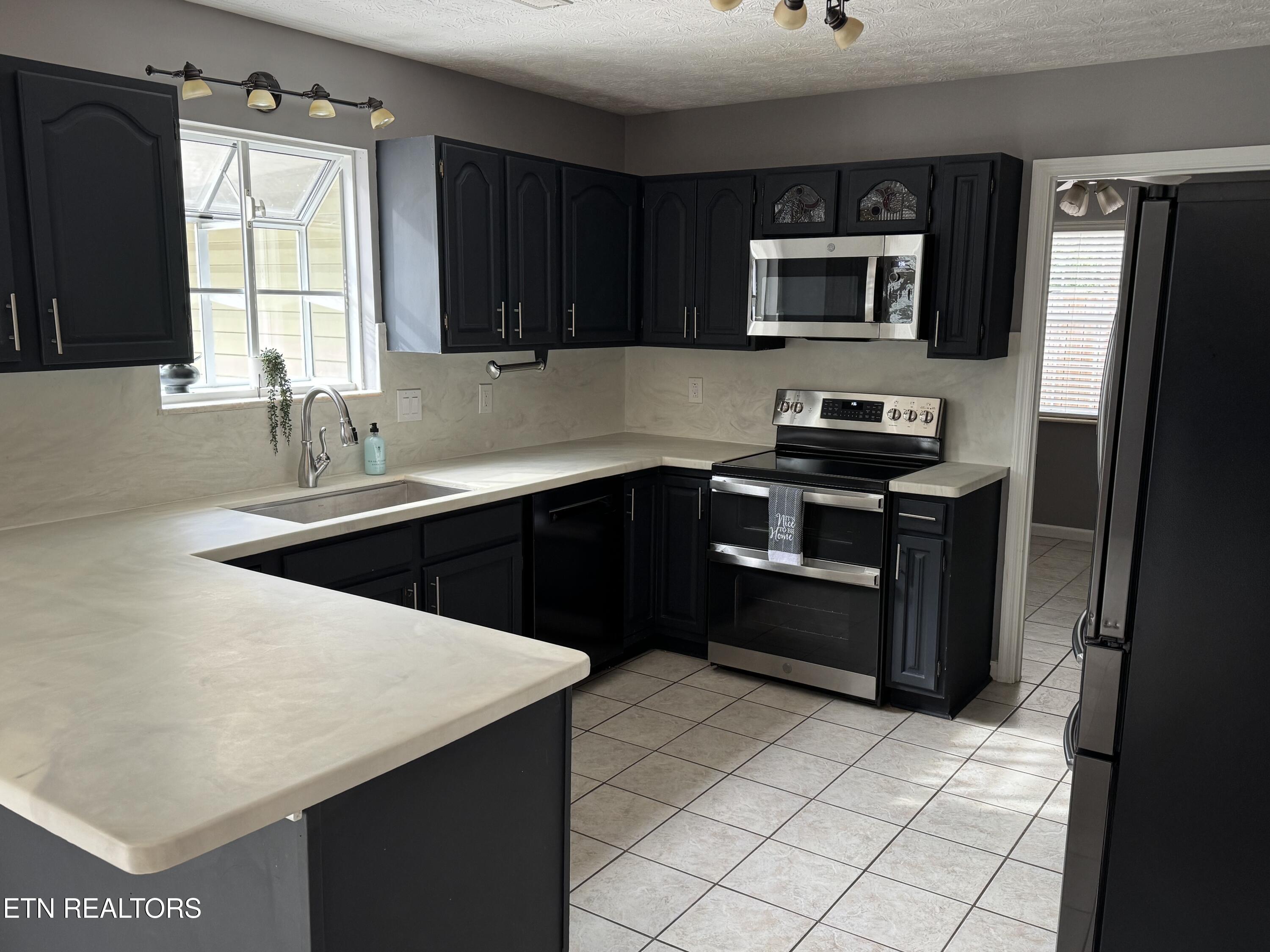 1633 Cheney Road Knoxville TN 37922