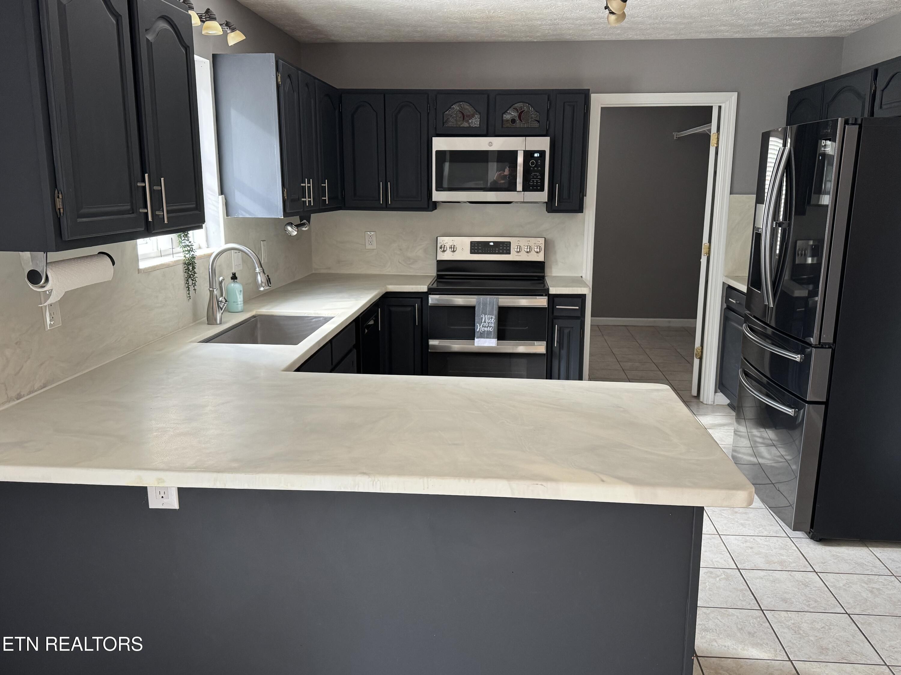 1633 Cheney Road Knoxville TN 37922