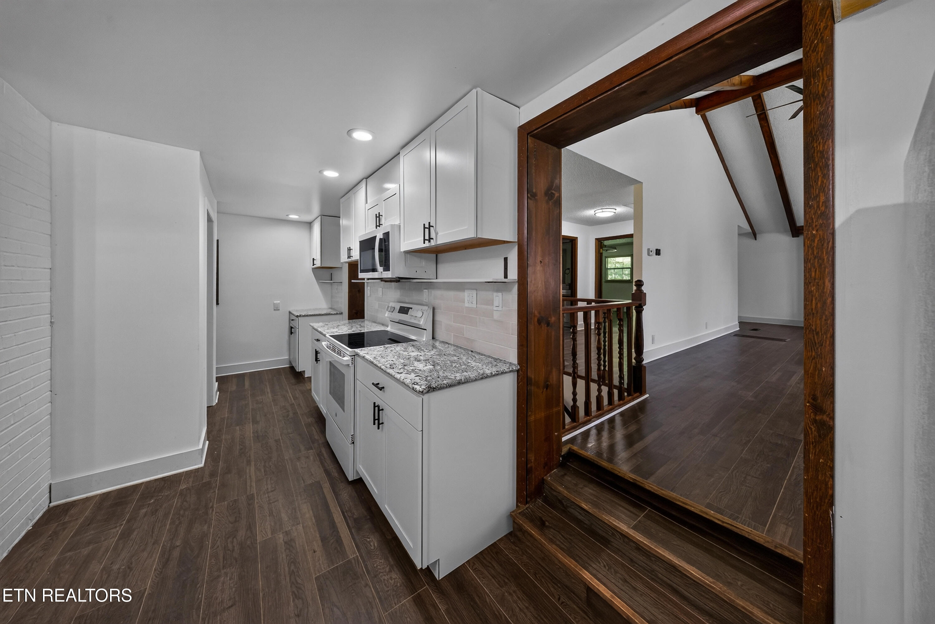 403 Delaware Avenue Oak Ridge TN 37830