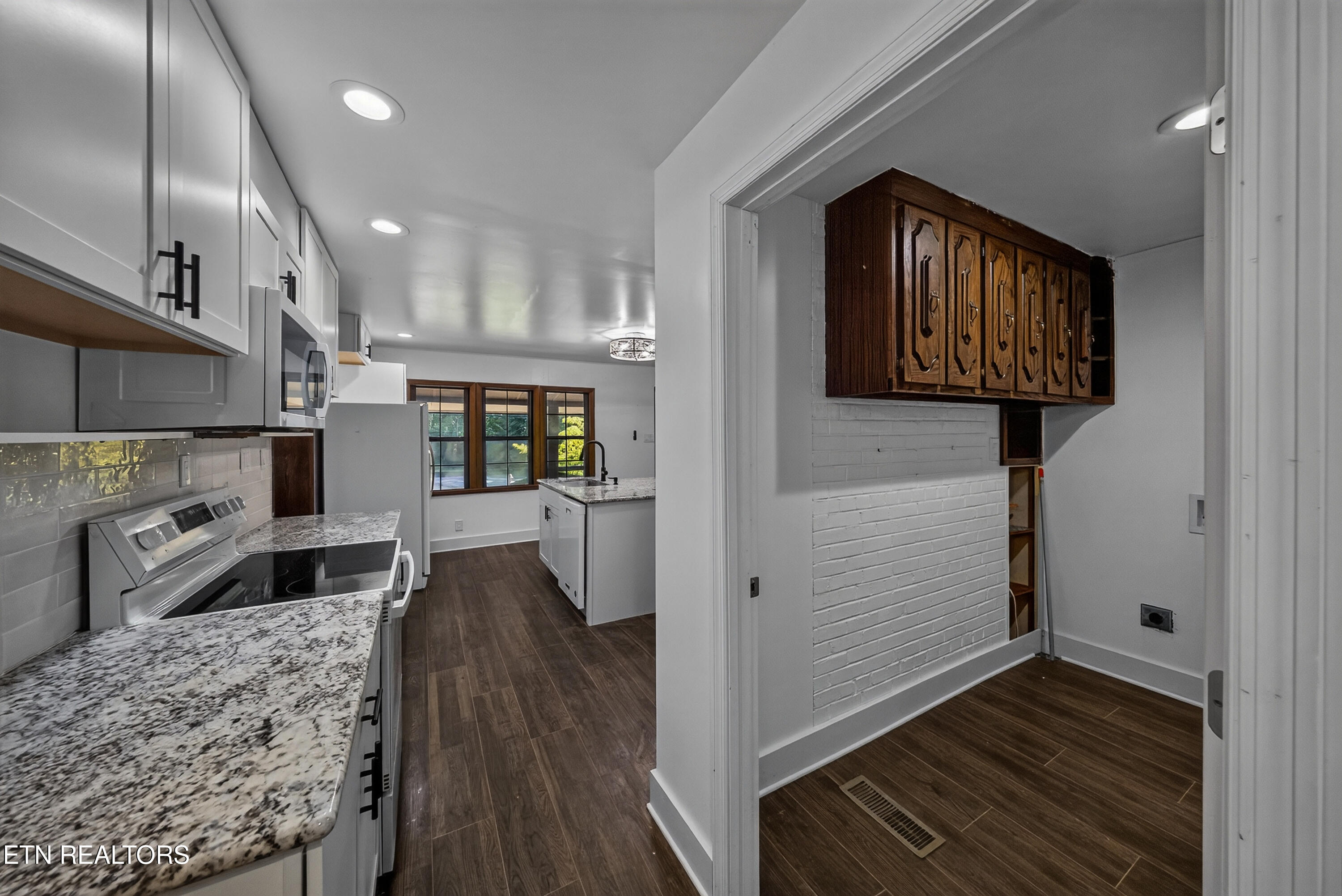 403 Delaware Avenue Oak Ridge TN 37830