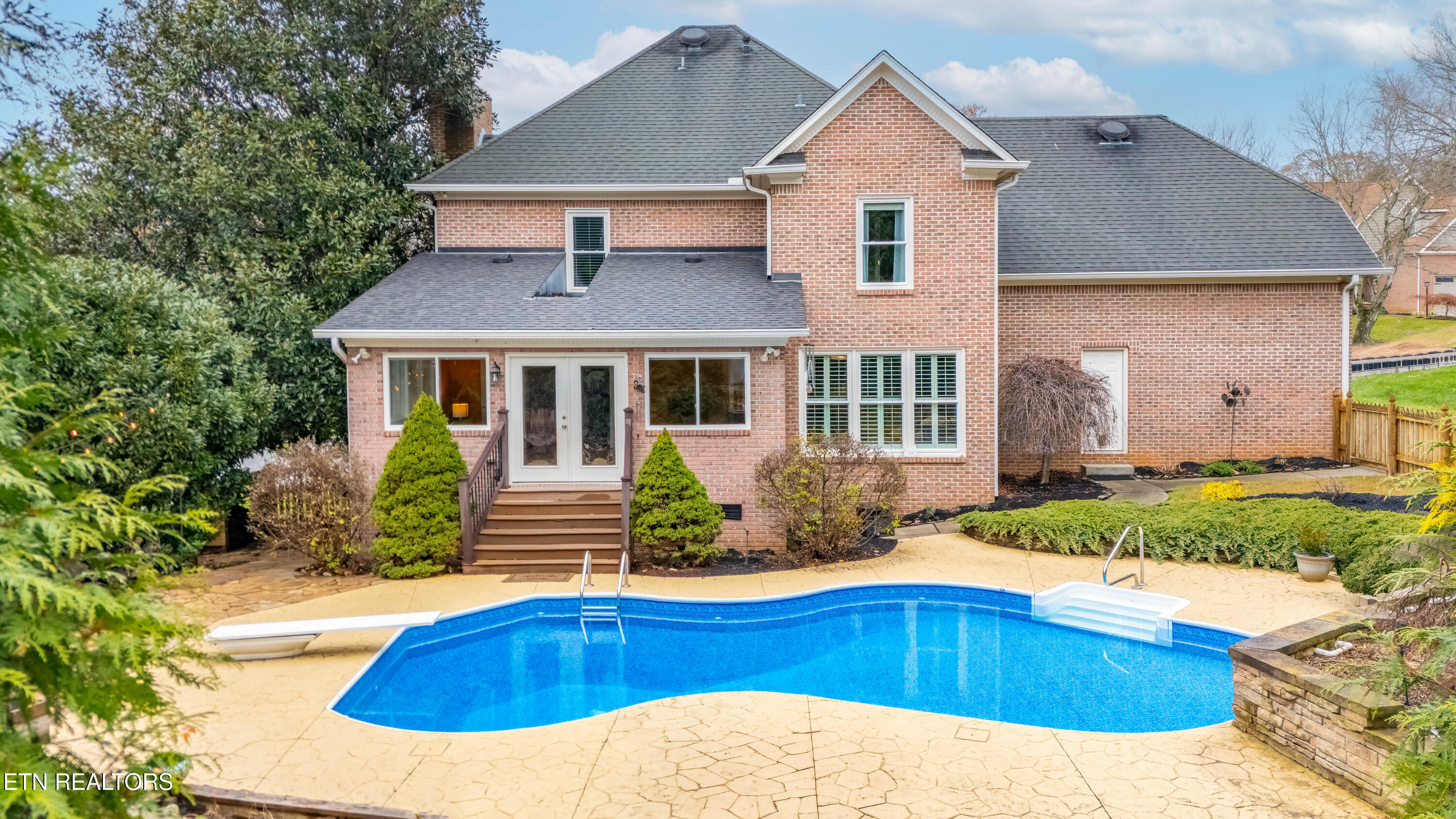 9820 Gentian Lane Knoxville TN 37922