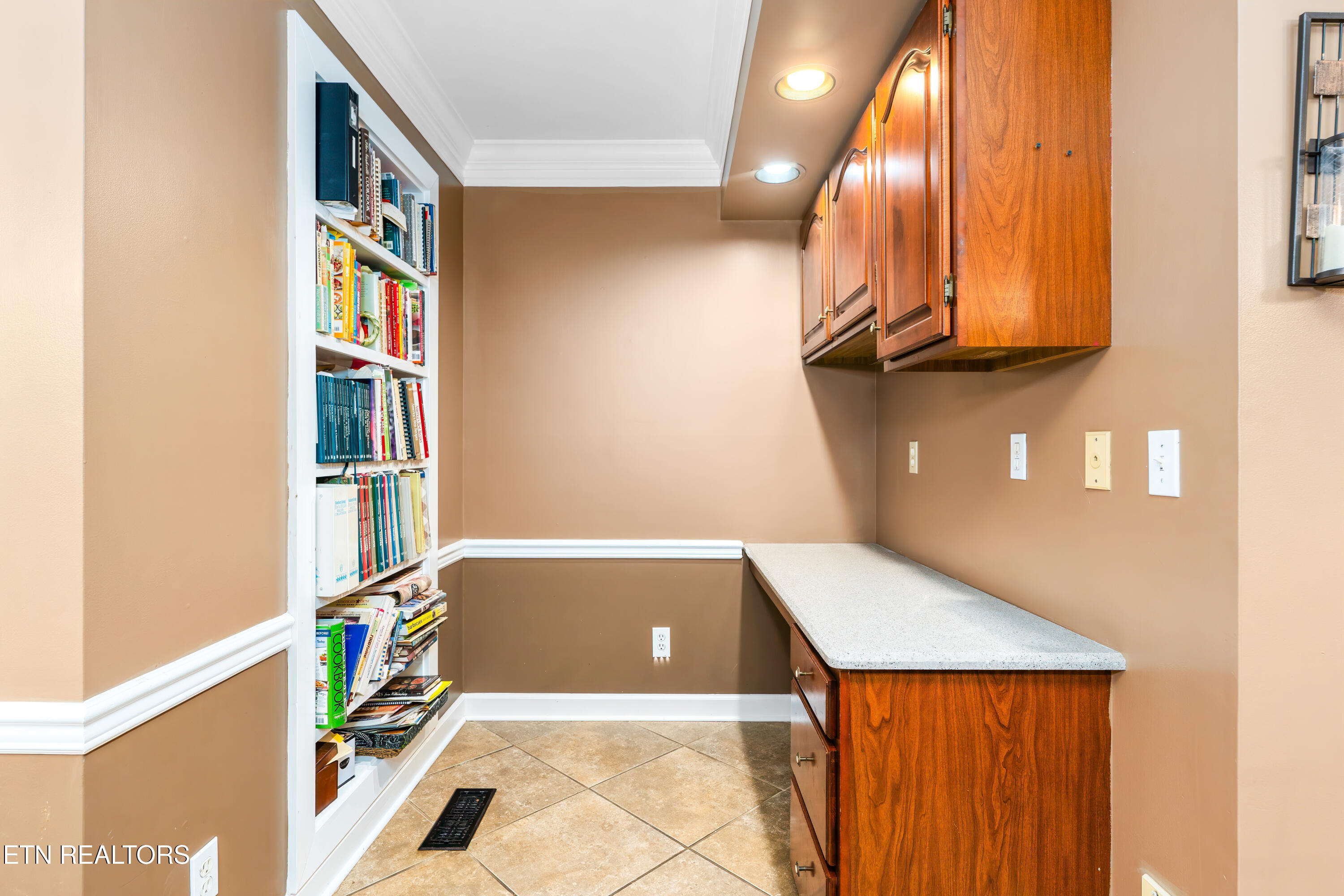 9820 Gentian Lane Knoxville TN 37922