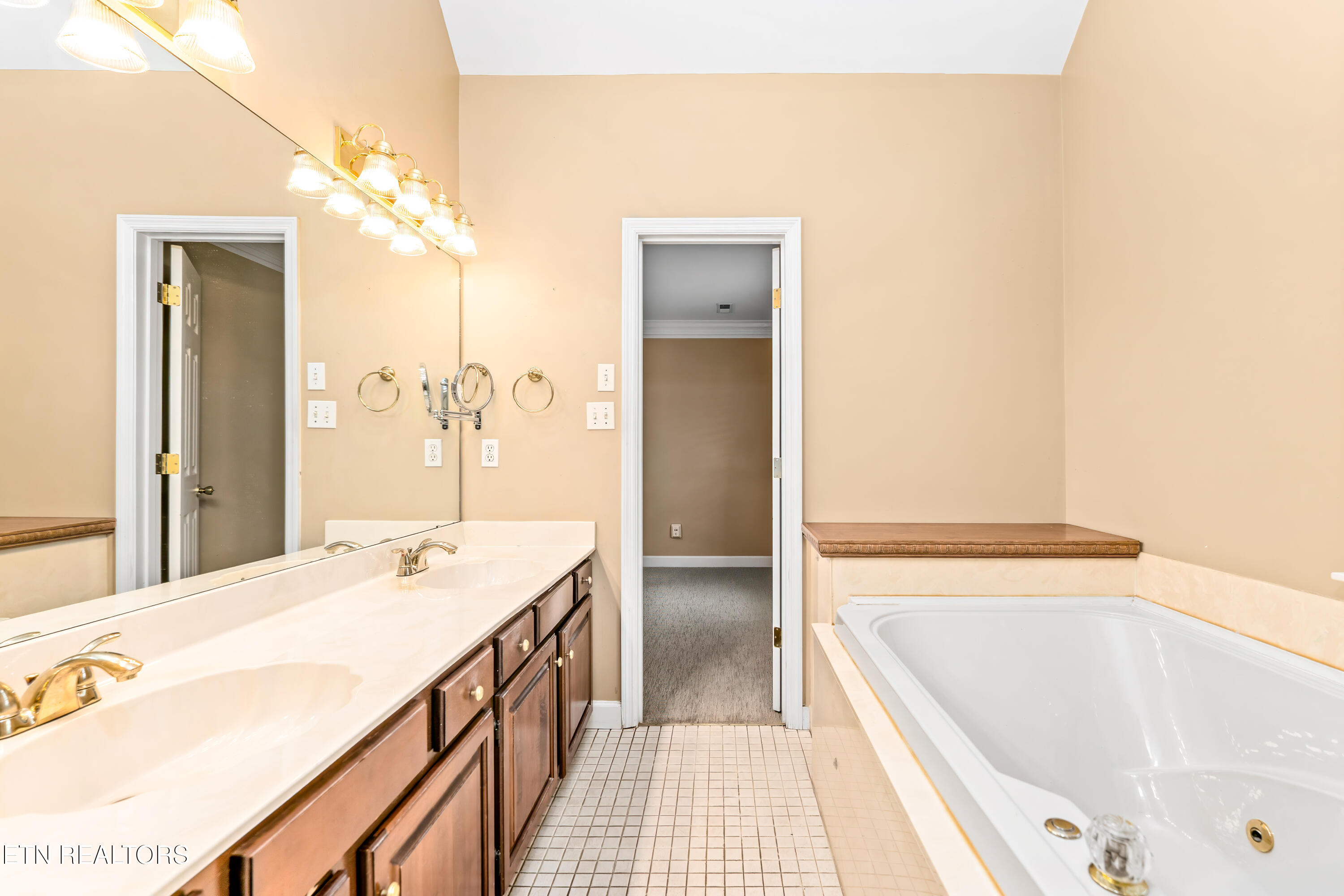 9820 Gentian Lane Knoxville TN 37922