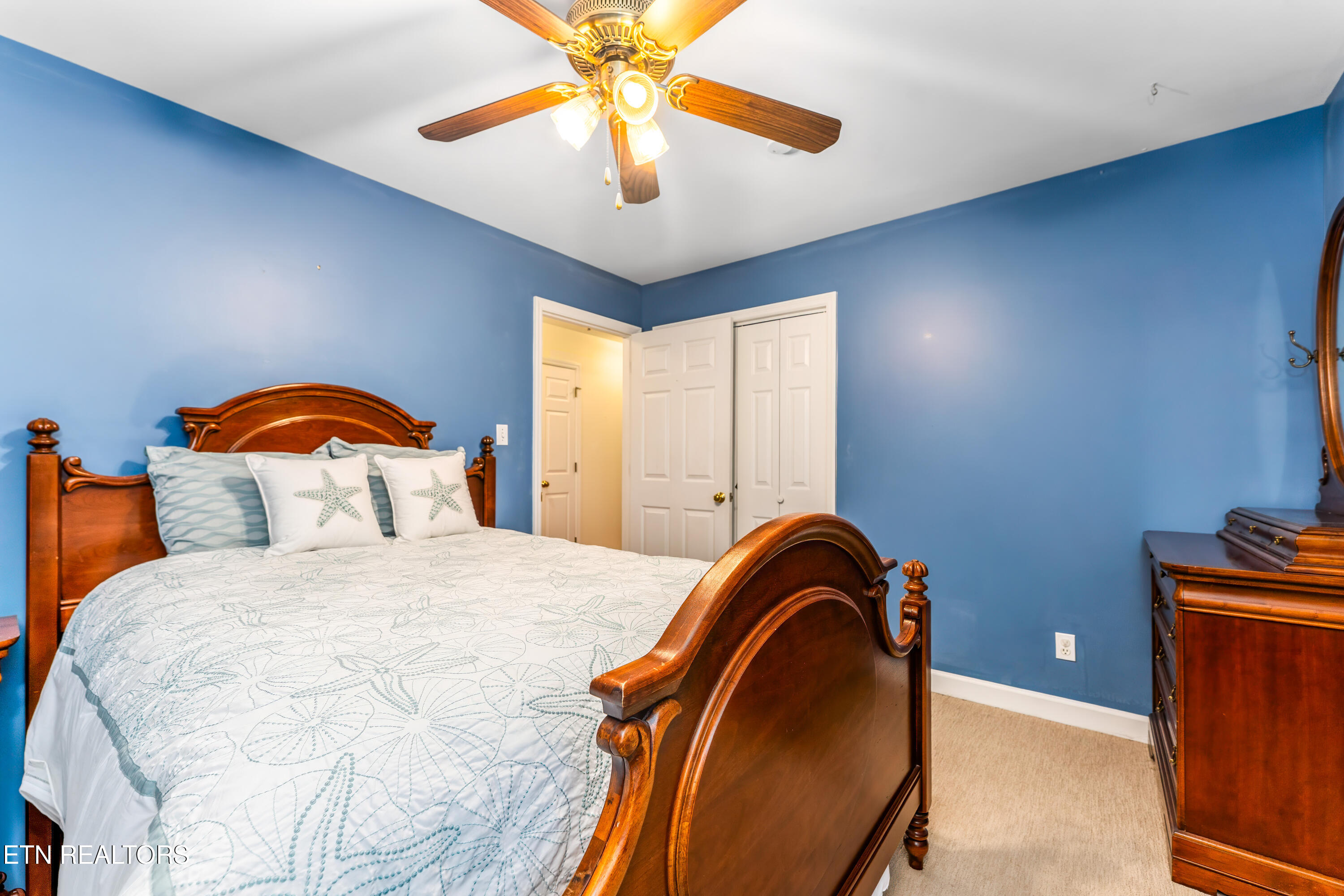 9820 Gentian Lane Knoxville TN 37922