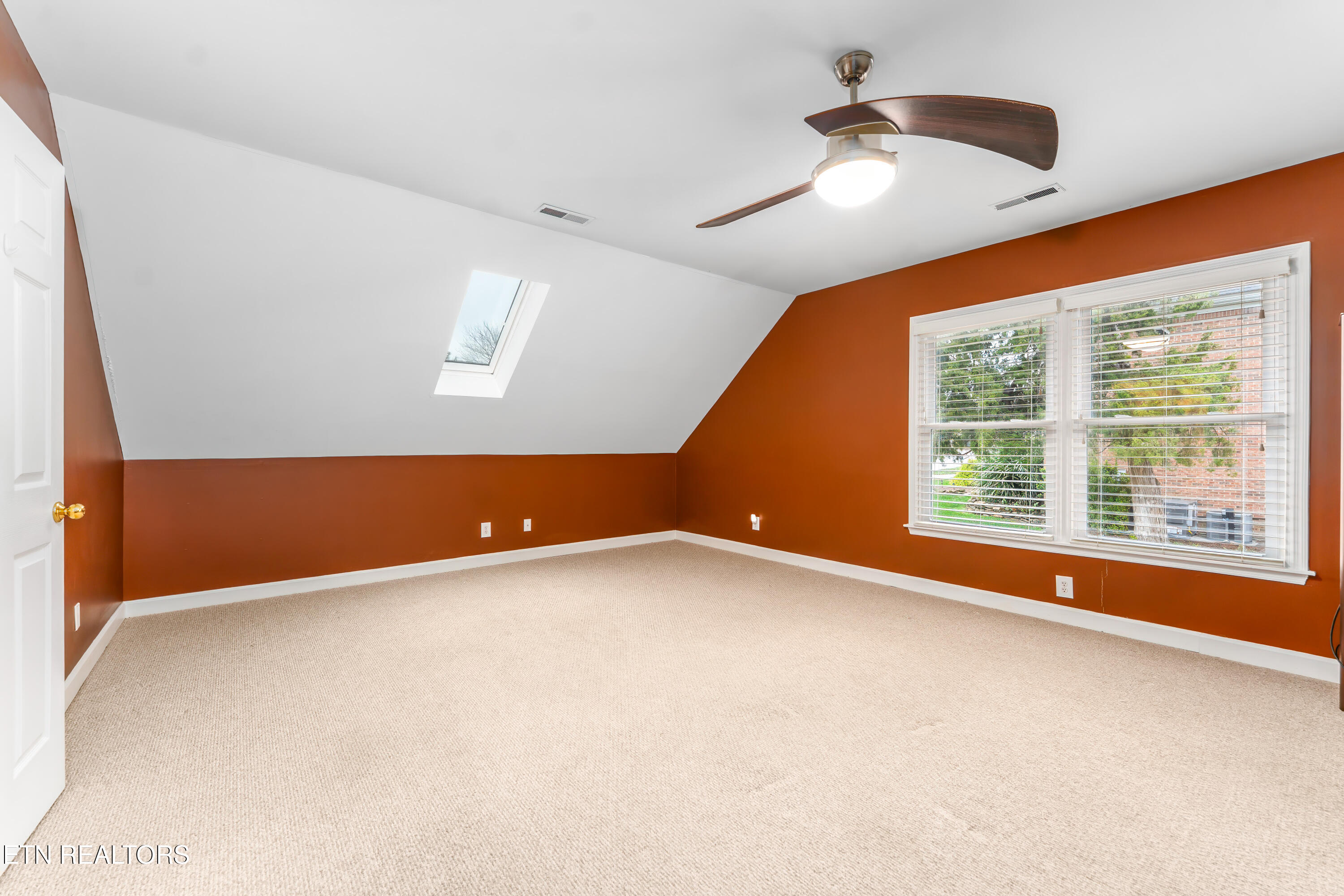 9820 Gentian Lane Knoxville TN 37922