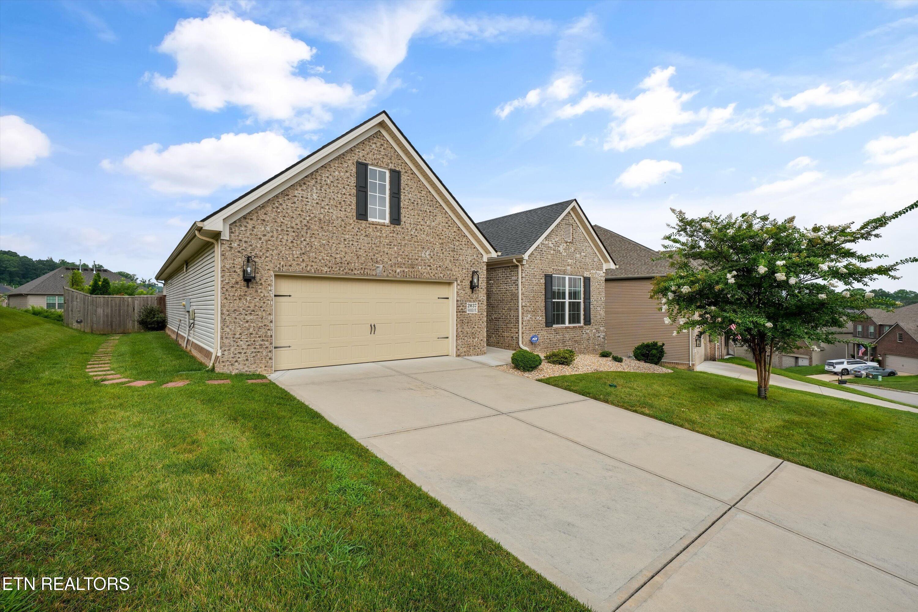 2037 Wooded Mountain Lane Knoxville TN 37922