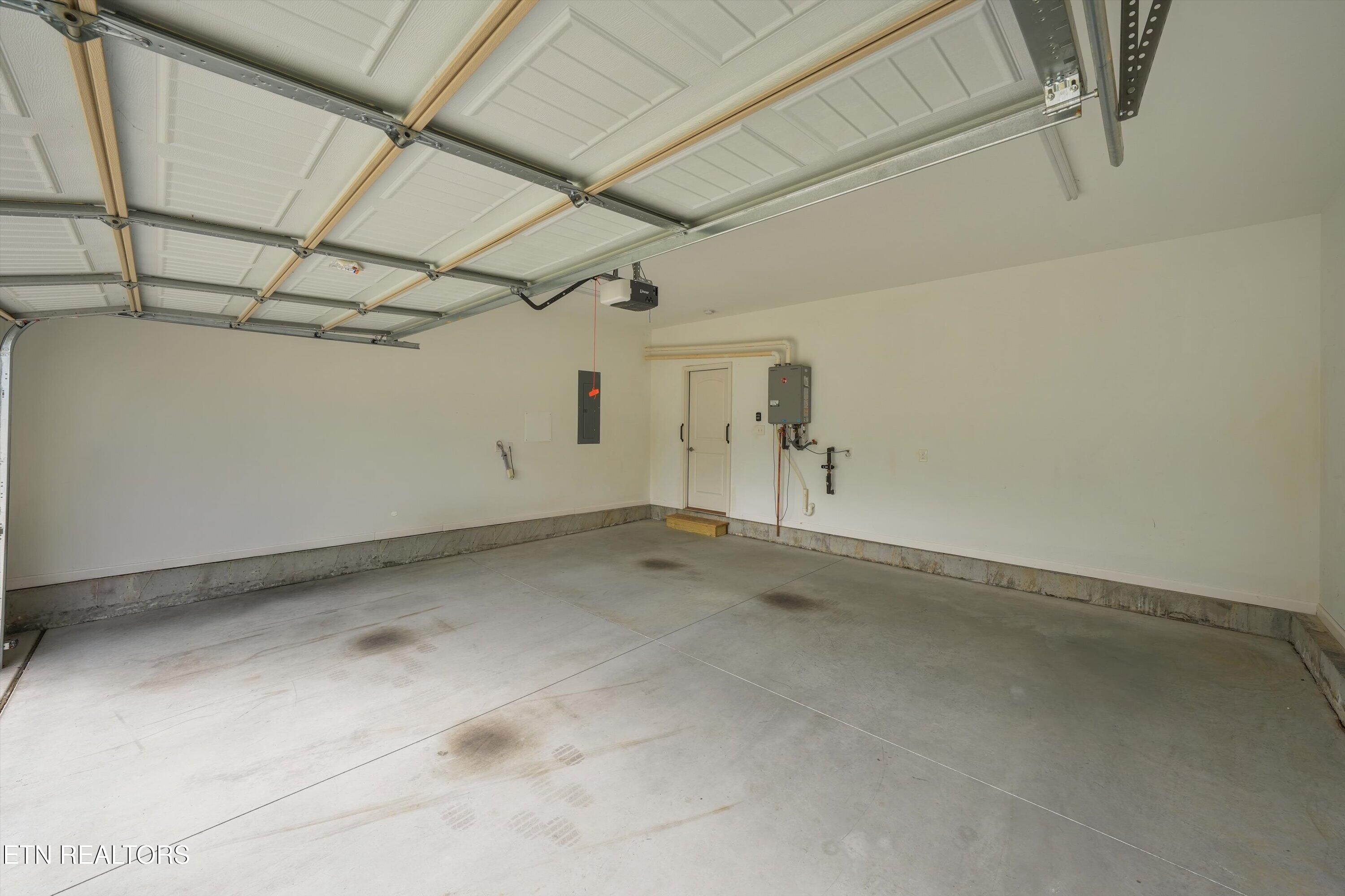 2037 Wooded Mountain Lane Knoxville TN 37922